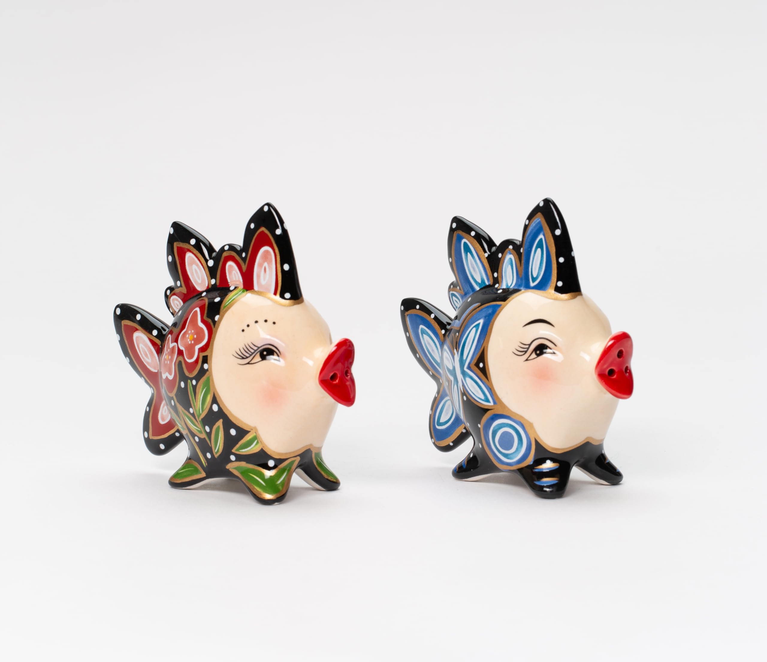3.5 Inch Red And Blue Floral Kissing Fish Black Salt And Pepper
