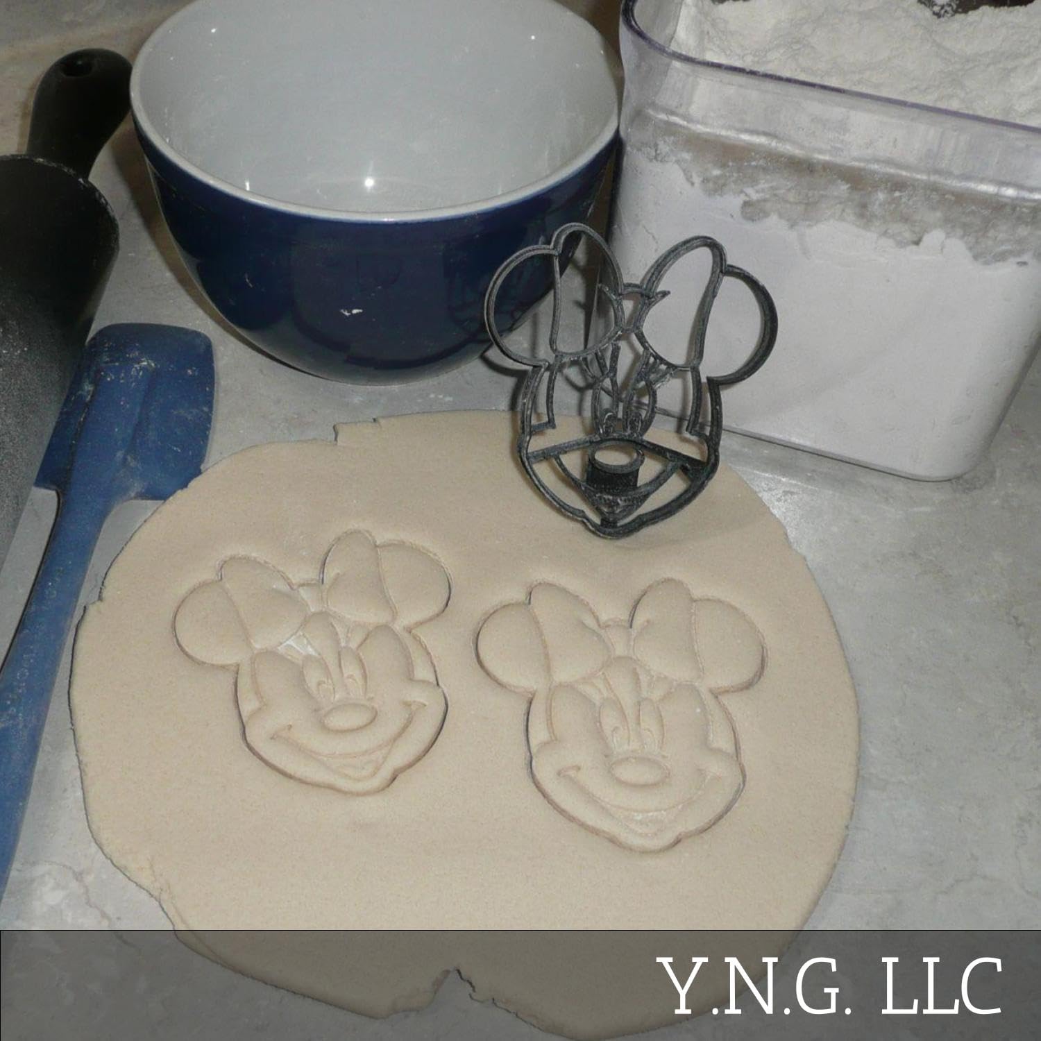 Themed Magical Mouse With Bow Detailed Face Cartoon Character Cookie Cutter Made In Usa Pr3025