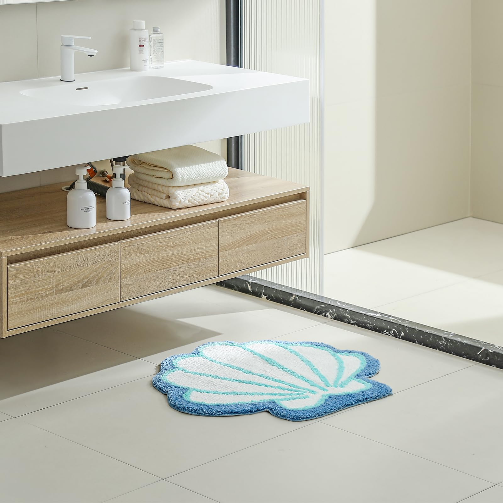 Yrxrus Seashells Bathroom Rug, Valentine'S Day Decoration Blue Bathroom Rugs, Ocean Decor Shell Bath Mat Gifts, Cute Seashell Sh