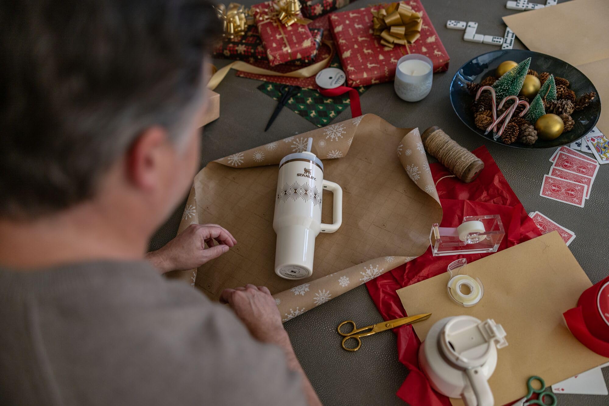 Stanley Quencher H2.O Flowstate Tumbler 40 Oz Cream Gloss Deco