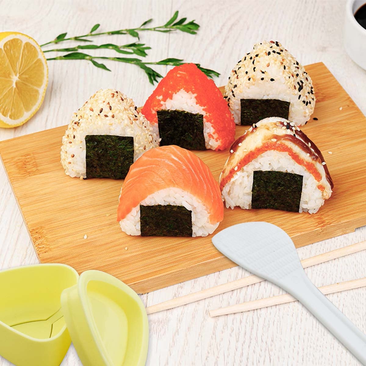 Yuntop 2 Pack Triangle Sushi Maker & 1 Pack White Rice Paddle Triangle Onigiri Rice Ball Mold Kit For Japanese Home Diy Children