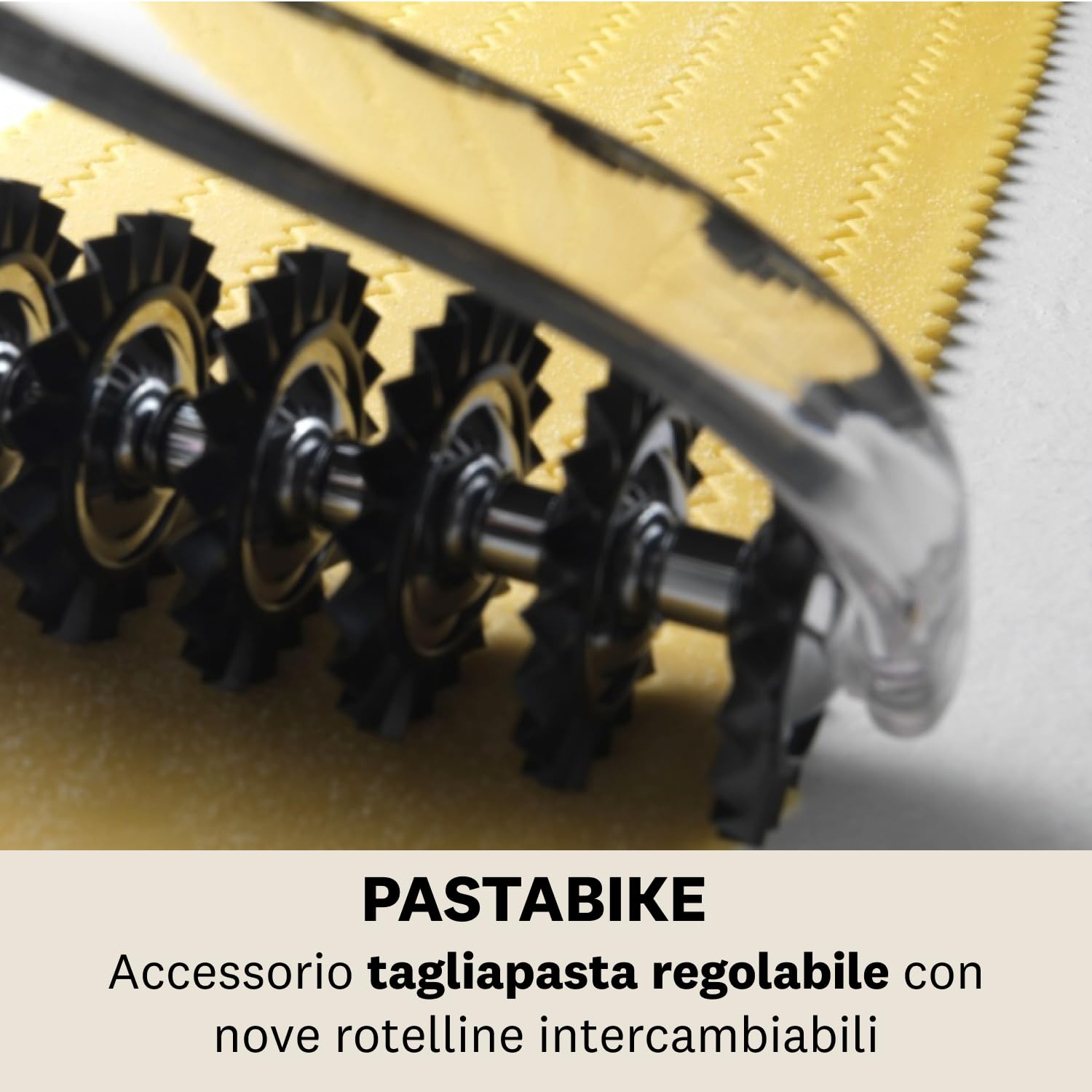 Marcato Design Atlas Made In Italy Pasta Cutter Bike, 9 Interchangeable Wheels, Clear