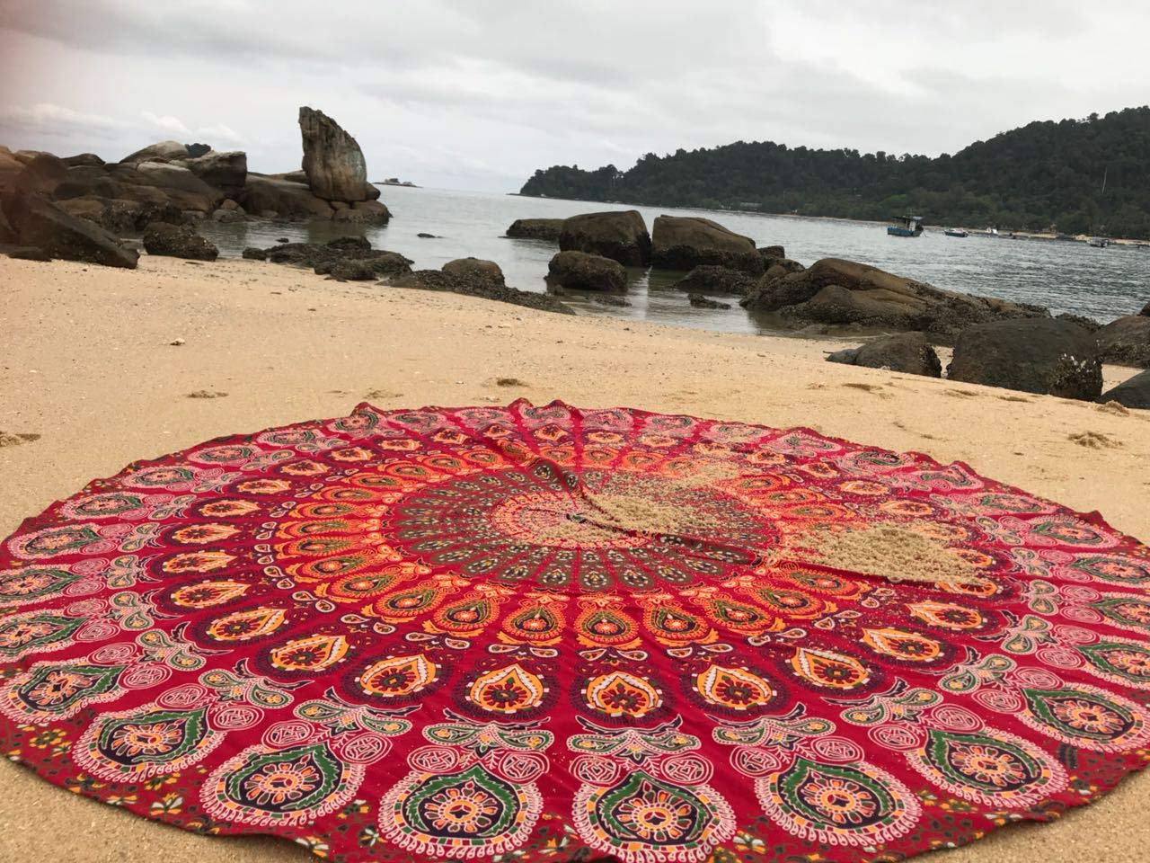 raajsee Red Mandala Round Beach Tapestry Hippie/Boho Beach Blanket Roundie/Indian Cotton Throw Bohemian Round Table Cloth/Yoga Mat Meditation Picnic Rugs 70 inch Circle