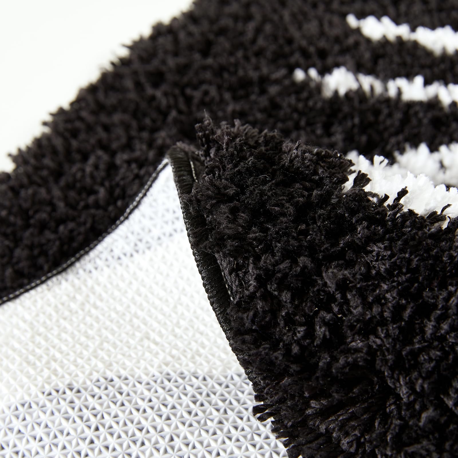 Estmy Yin Yang Cat Bath Mat For Bathroom Non Slip Cute Black And White 2Ft Round Bathroom Rugs Washable, Abstract Minimalist Fun