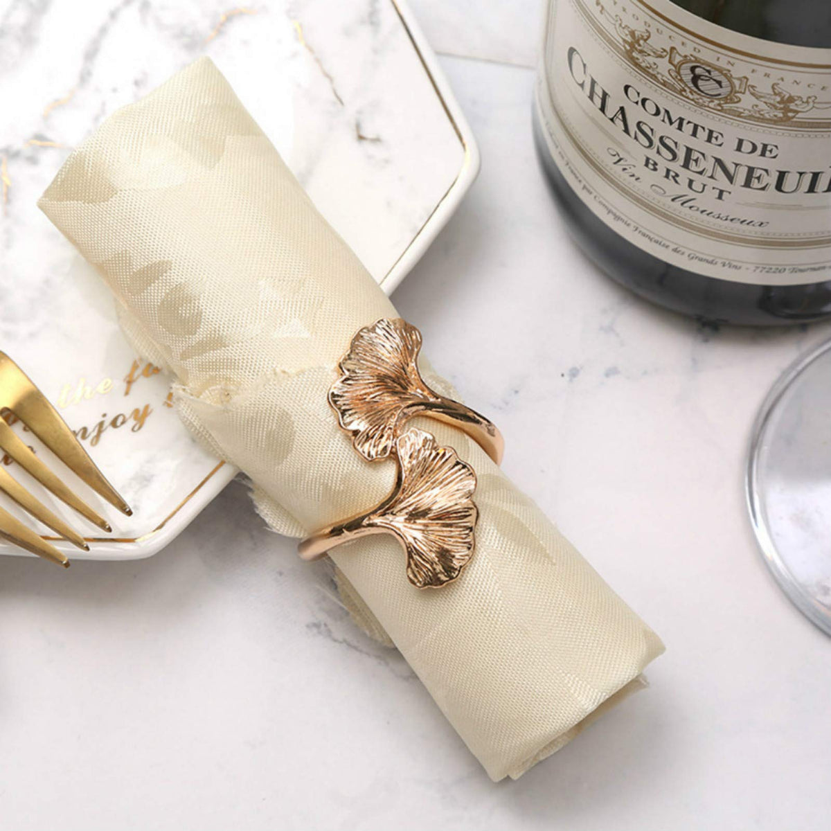 Joyindecor Ginkgo Leaf Napkin Rings - Set Of 6 Natural Metal Napkin Holders For Wedding Party And Daily Use, A Beautiful Complem