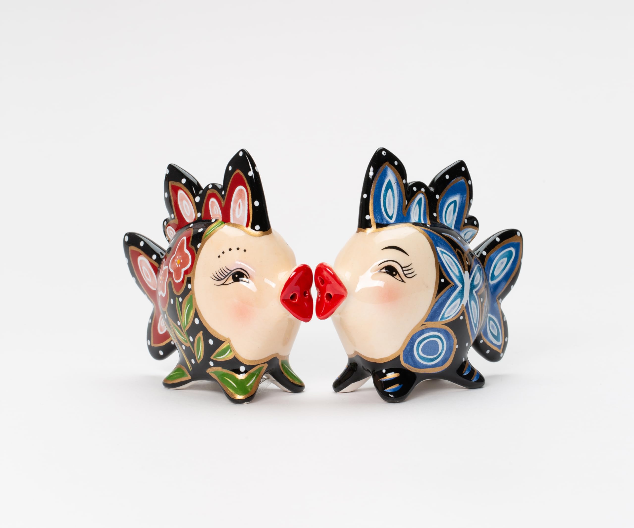 3.5 Inch Red And Blue Floral Kissing Fish Black Salt And Pepper