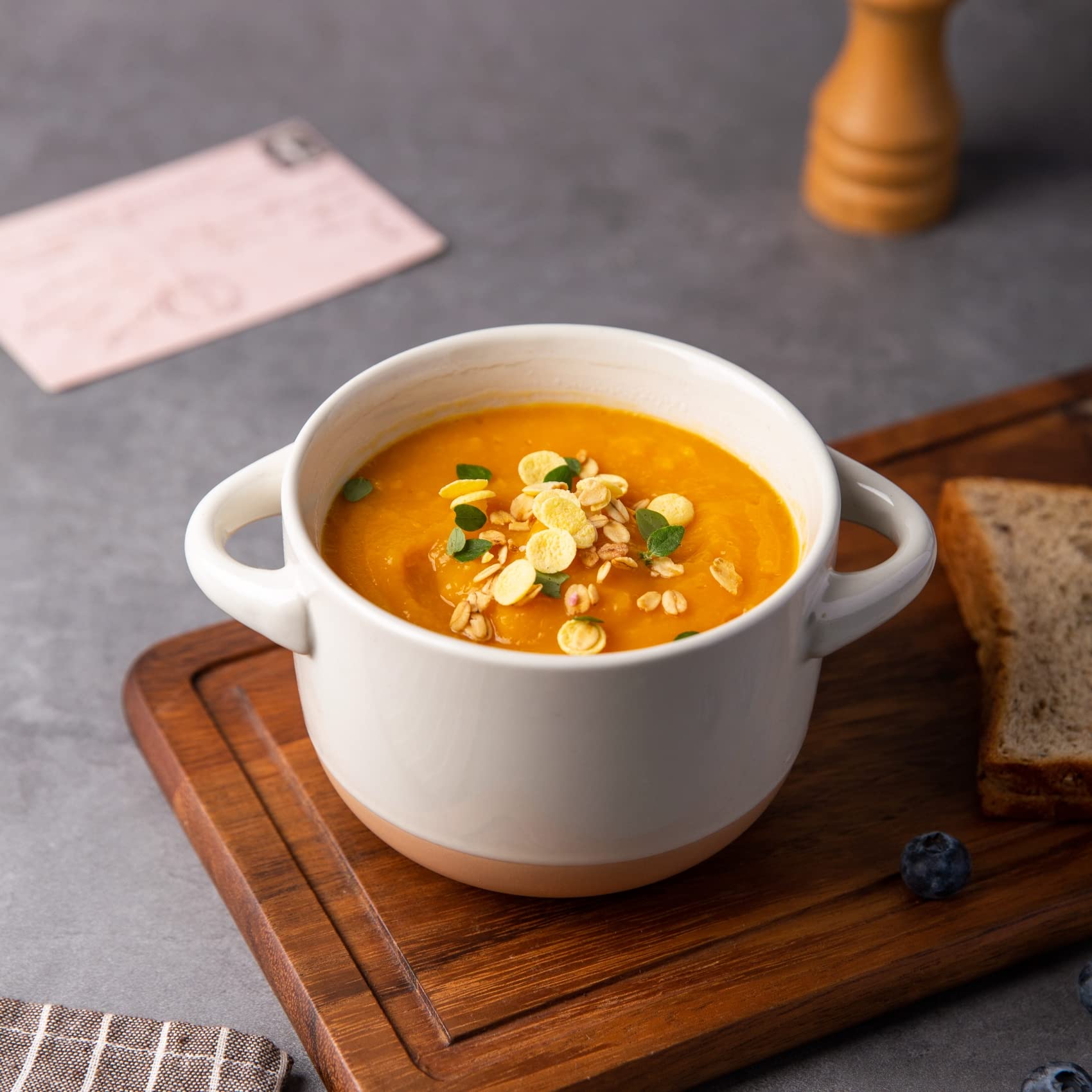 Amorarc 24 Ounces Soup Bowls With Large Handles And Lids, Stoneware Bowls Set Of 4 For Soup, Cereal, Stew, Noodle, Colourful Cer