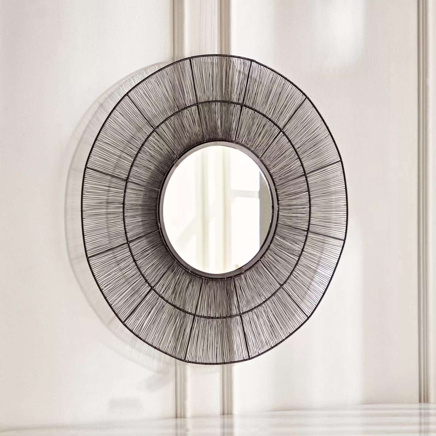 Artemade Iron Iron Framed Decorative Wall Mounted Round Hanging Mirror Vintage Modern Art Mirror For Living Room, Home Dcor
