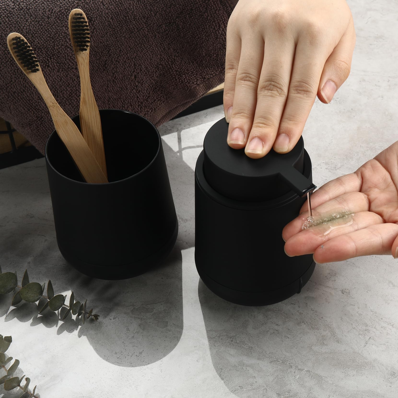 Gahefy Silicone Boot Black Hand Soap Dispenser For Bathroom,Refillable Dish Soap Dispenser For Kitchen With Easy-To-Press Pump (