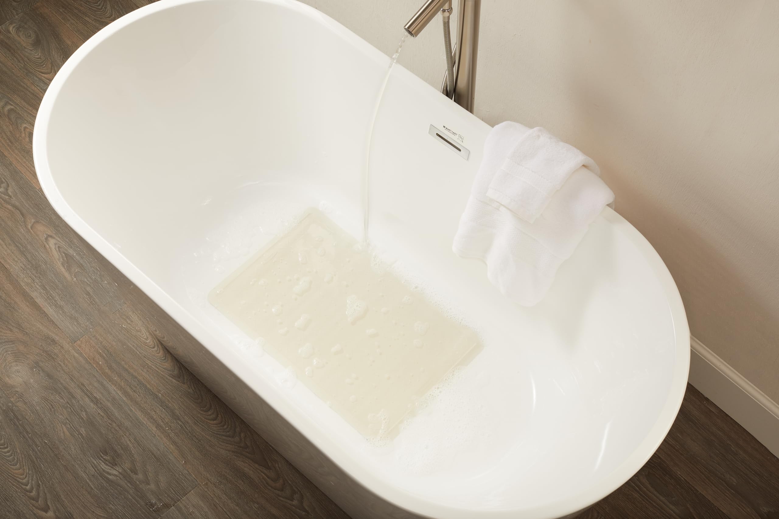 Rubbermaid Commercial Products Safti-Grip Bath Mat, Medium, White, Suction-Backed, Latex-Free, Non-Slip For Commercial/Residenti