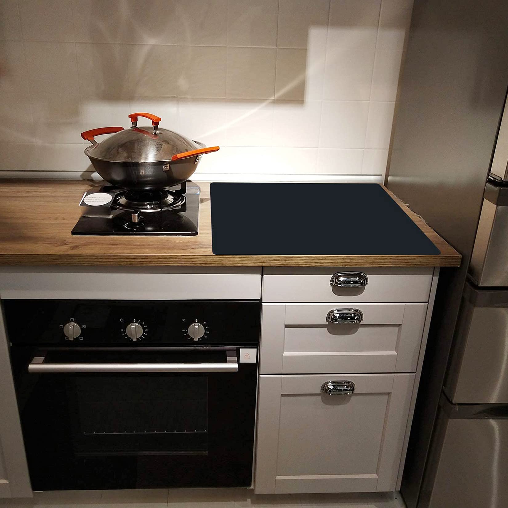 Wellhouse 23.6'' By 15.7'' Extra Large Mulitpurpose Silicone Nonstick Pastry Mat Countertop Protector Heat Resistant Nonskid Tab