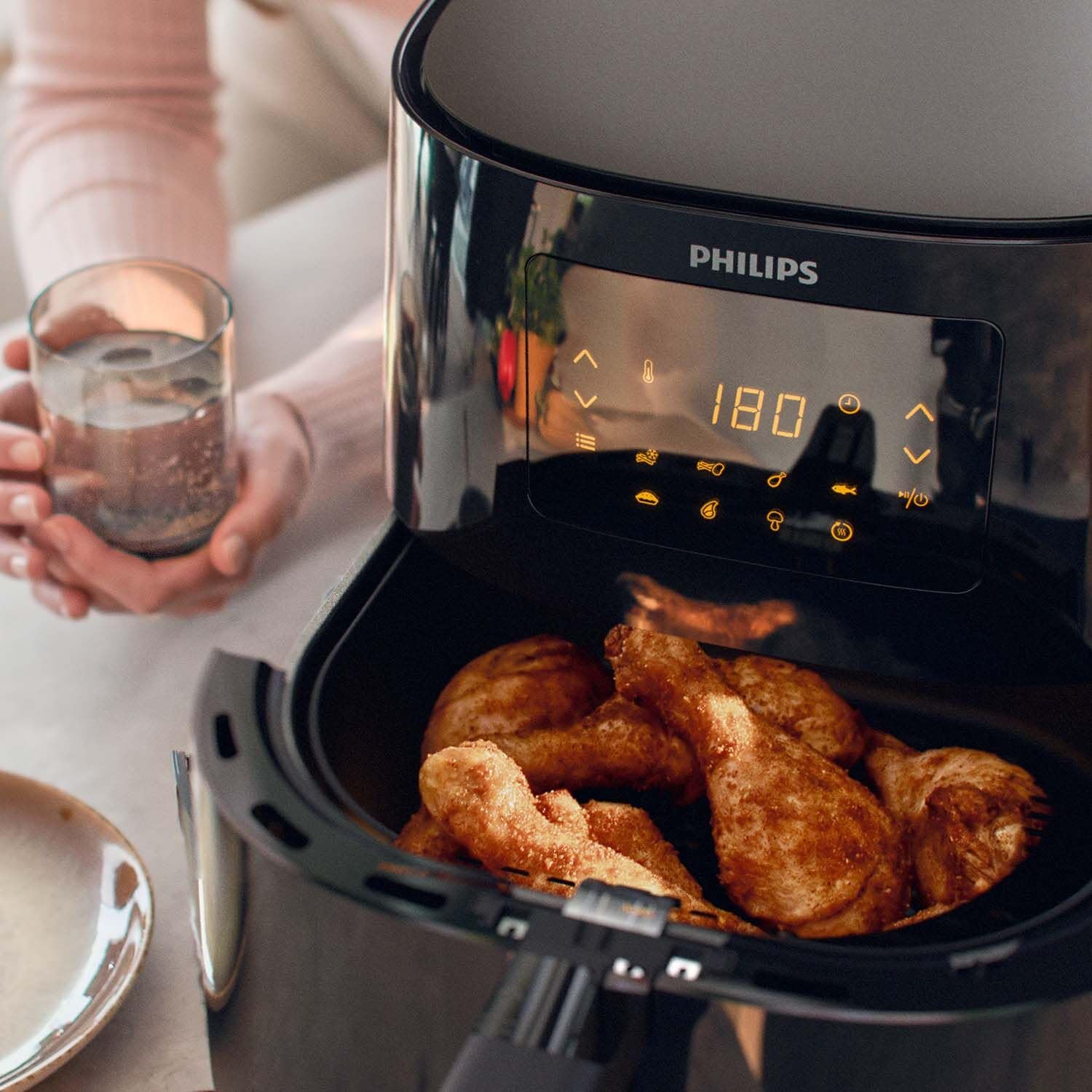 Philips Essential Airfryer Xl 2.65Lb/6.2L Capacity Digital Airfryer With Rapid Air Technology, Starfish Design, Easy Clean Baske