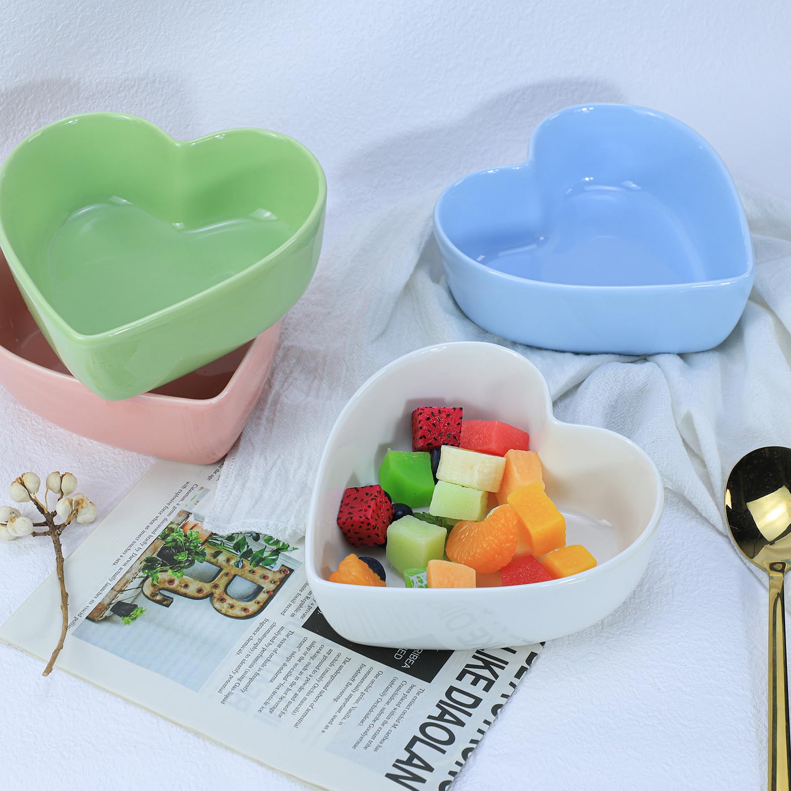 WAIT FLY Heart-shaped Ceramic Bowls for Salad, Soup, Dessert - White