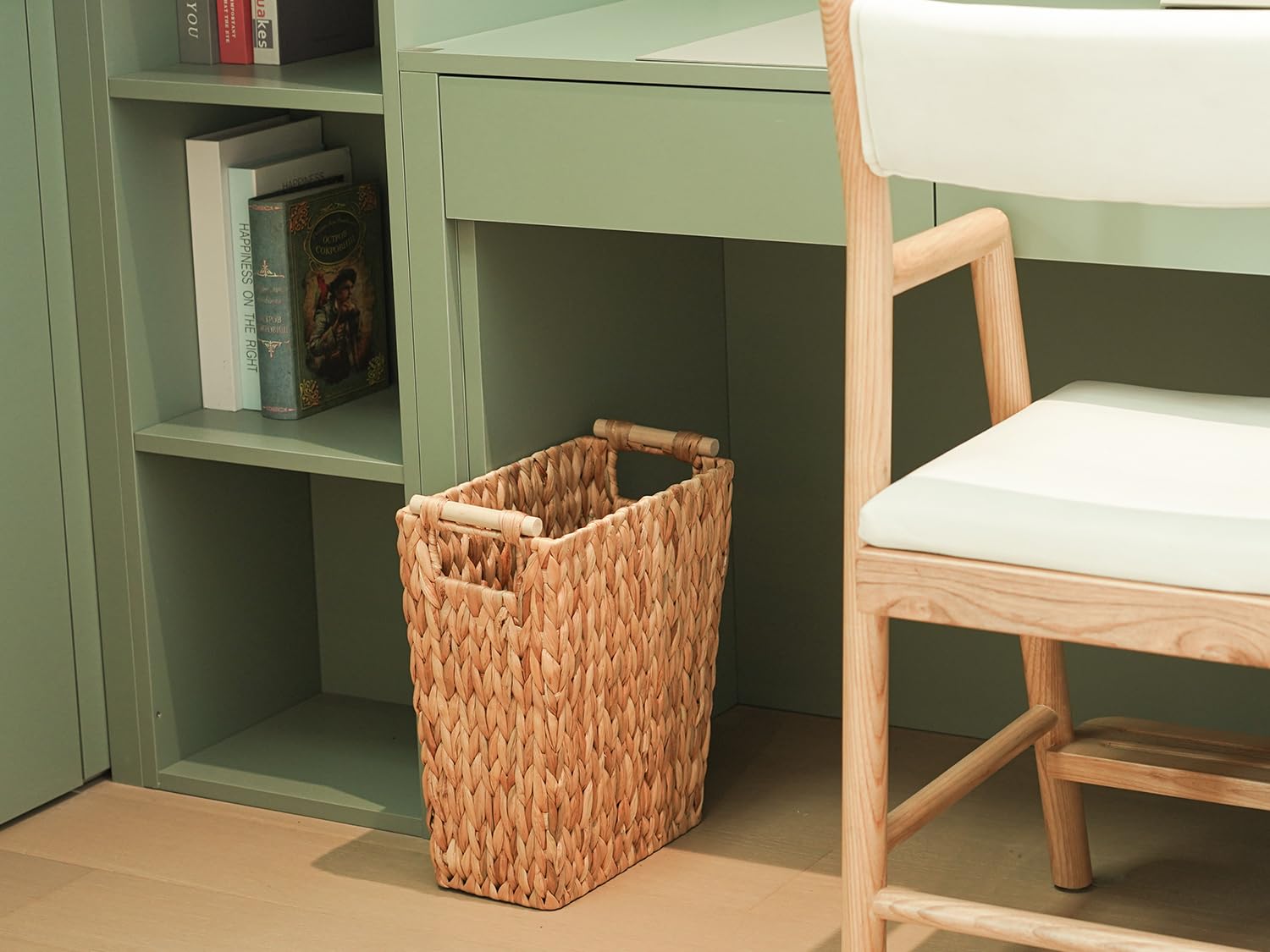 6 Gallon Wicker Trash Can,Wicker Waste Basket For Bathroom,Bedroom,Large Narrow Water Hyacinth Wicker Trash Basket,Rattan Boho D