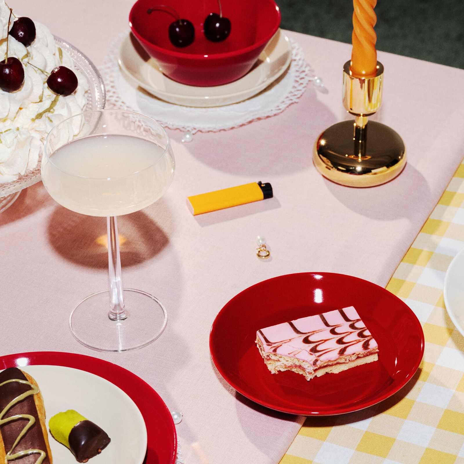 iittala Teema Plate  Red  6.7 inches (17 cm)