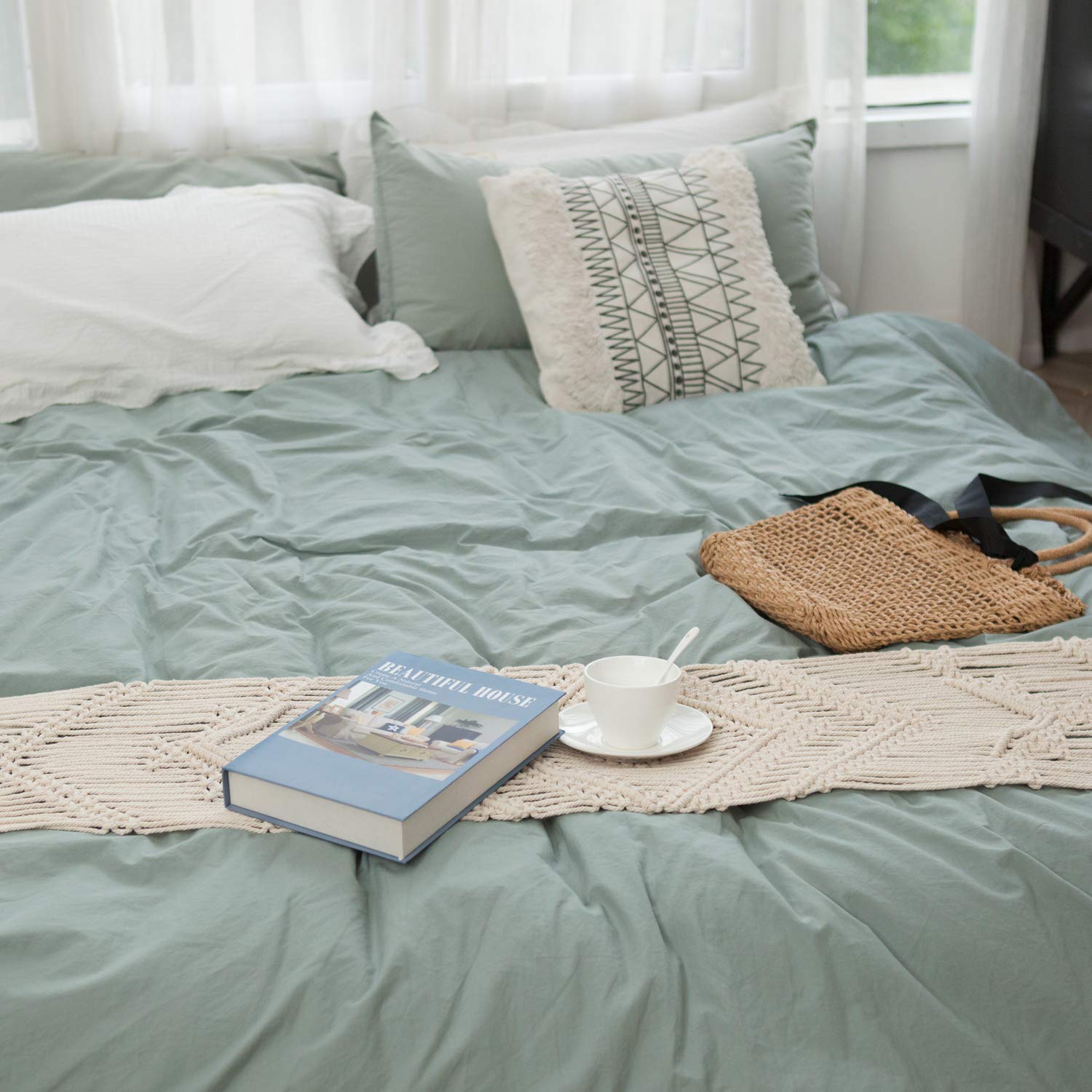 Mkono 100 Inches Boho Macrame Table Runner Woven Christmas Party Decor Handmade Linen Placemats With Tassels Home Decoration For