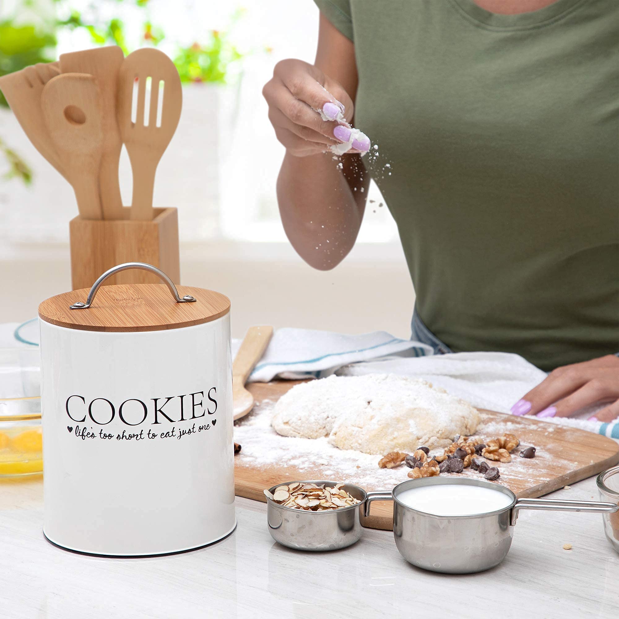 D'Lifeful Farmhouse Airtight Cookie Jar With Bamboo Lid - Kitchen Counter Storage Container For Cookies Or Even Candy, Decorativ