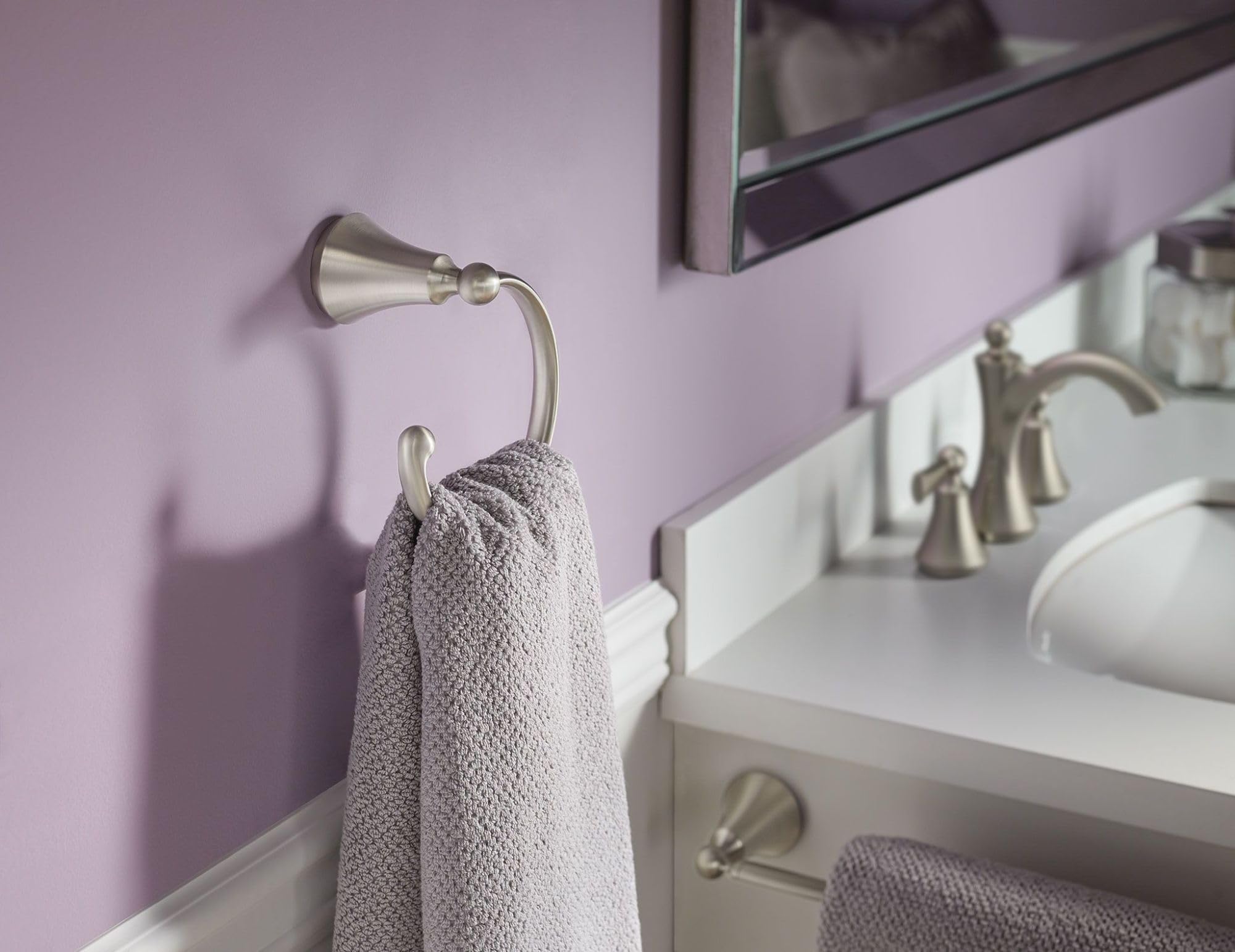 Moen Yb5224Bn Wynford 24-Inch Single Towel Bar, Brushed Nickel