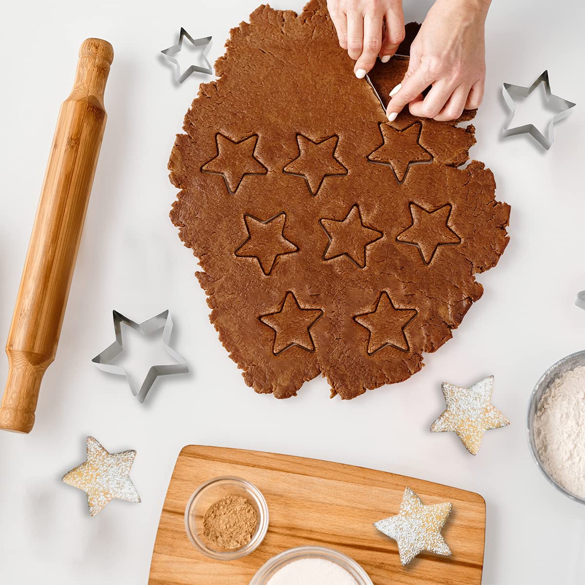 6 Pieces Star Cookie Cutters Set Stainless Steel Five-Pointed Star Cutter Star Shaped Cookie Cutter Biscuit Molds Fondant Cake C
