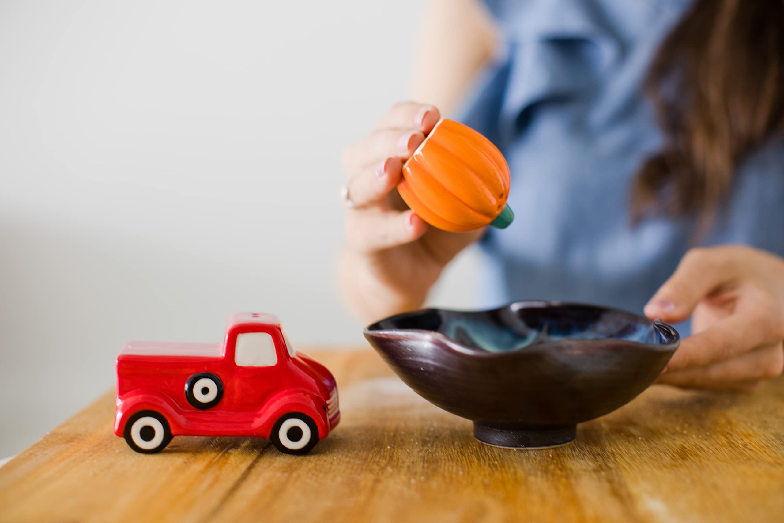 Pearhead Ceramic Pickup Truck And Pumpkin Salt & Pepper Shakers, Halloween and Thanksgiving D  cor For The Home and Kitchen, Fal