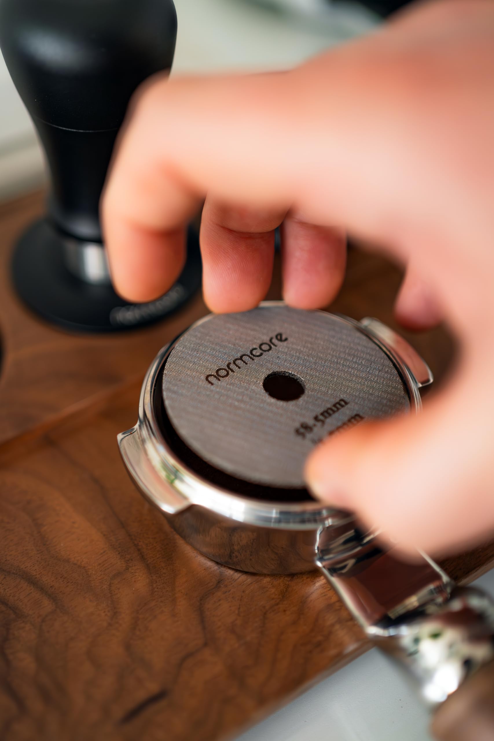 Normcore 58.5mm Puck Screen with Round Hole in the Middle - Lower Shower Screen - Metal Coffee Reusable Filter Suitable for La M