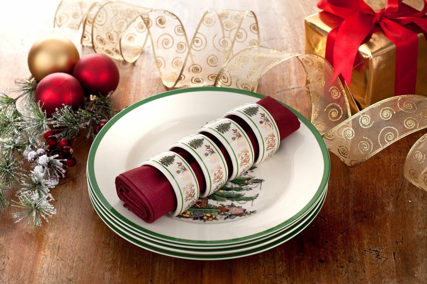 Spode Christmas Tree Gold Napkin Ring  Set of 4 Christmas Napkin Rings  made of Fine Porcelain  2.75 Inch Perfect for Christmas D?cor or Holiday Gift