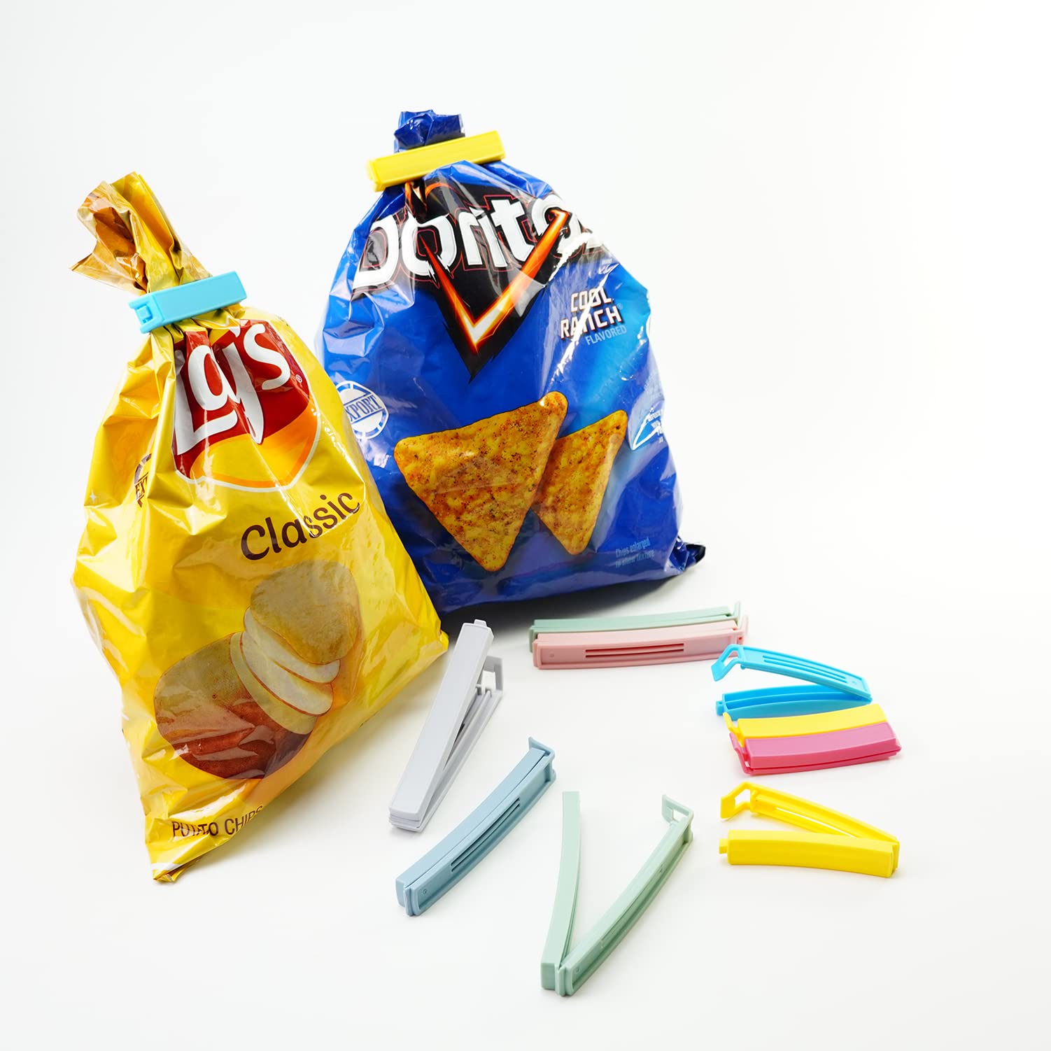 Yarall 32 Pcs Plastic Chip Clips For Food Packages, Curved Design Sealing Bag Clips For Food, Kitchen And Home, Large Size(4.3In