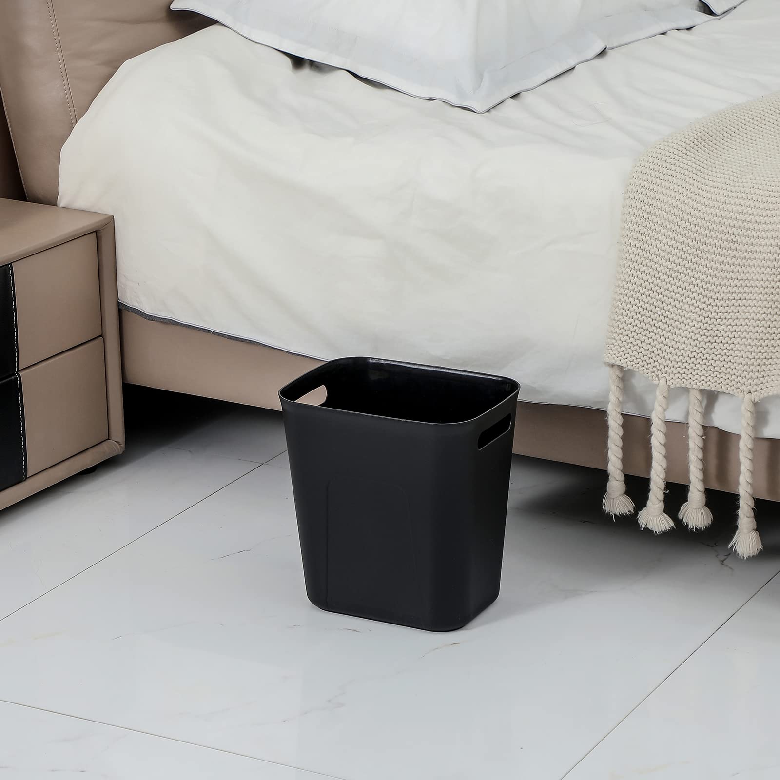 Uujoly Plastic Trash Can Wastebasket, Garbage Container Basket For Bathrooms, Kitchens, Offices, Kids Rooms, Black, 3.5 Gallon,