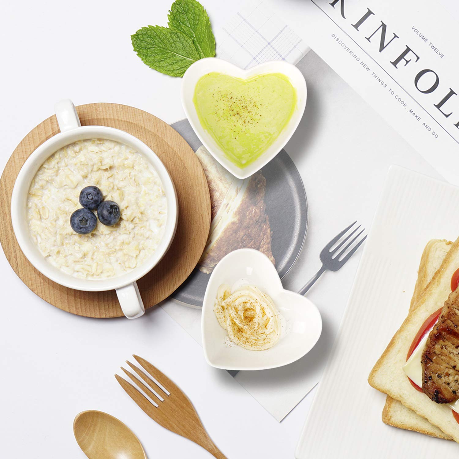 Keponbee 5Pcs Dipping Bowls Set Heart Bowl Porcelain Soy Sauce Dish Mini Side Seasoning Dish For Jam, Appetizers, Dessert And Ot