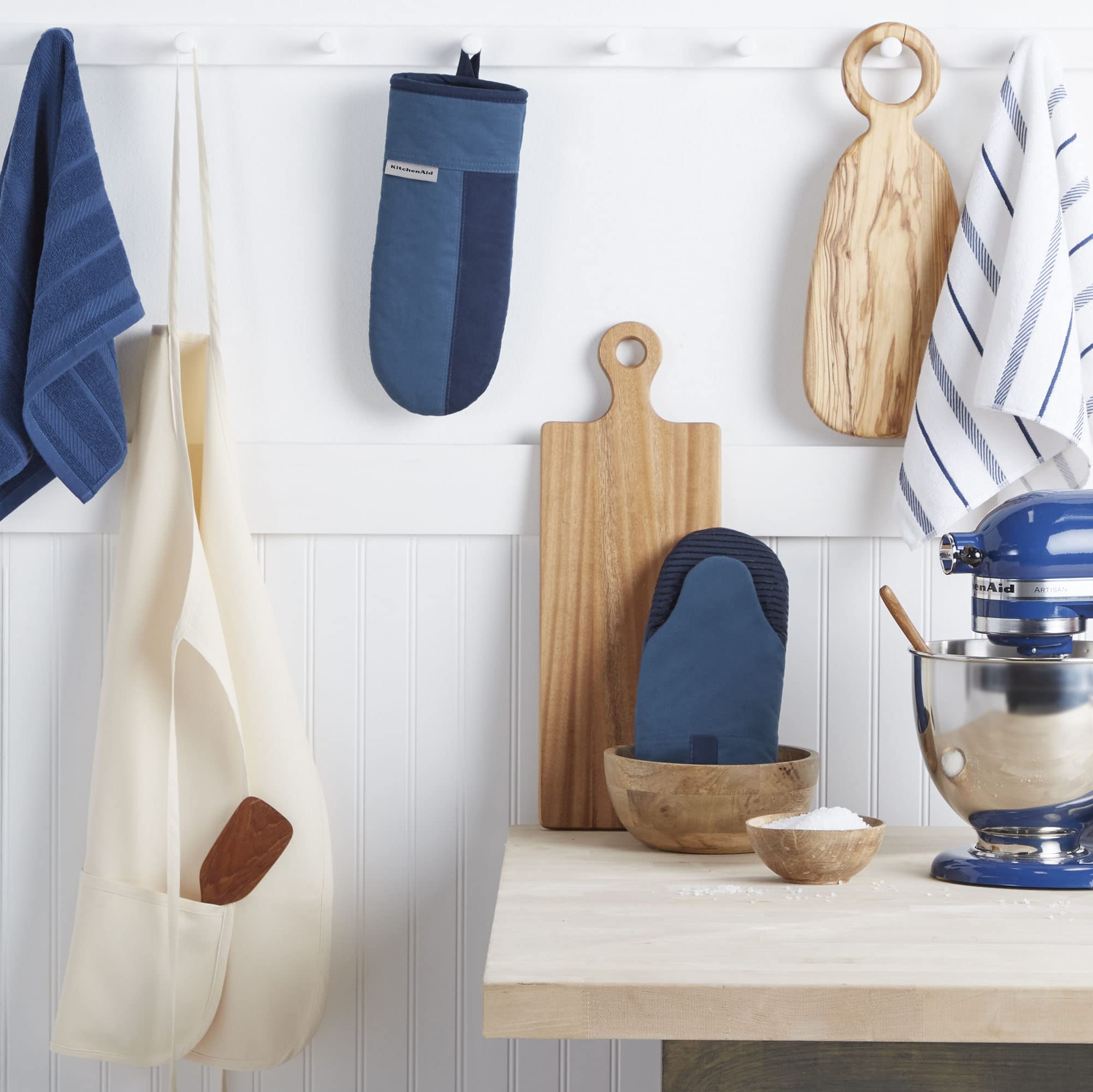 Kitchenaid Beacon Two-Tone Non-Slip Oven Mitt Set, Navy/Ink, 5.75''X13'', 2 Piece