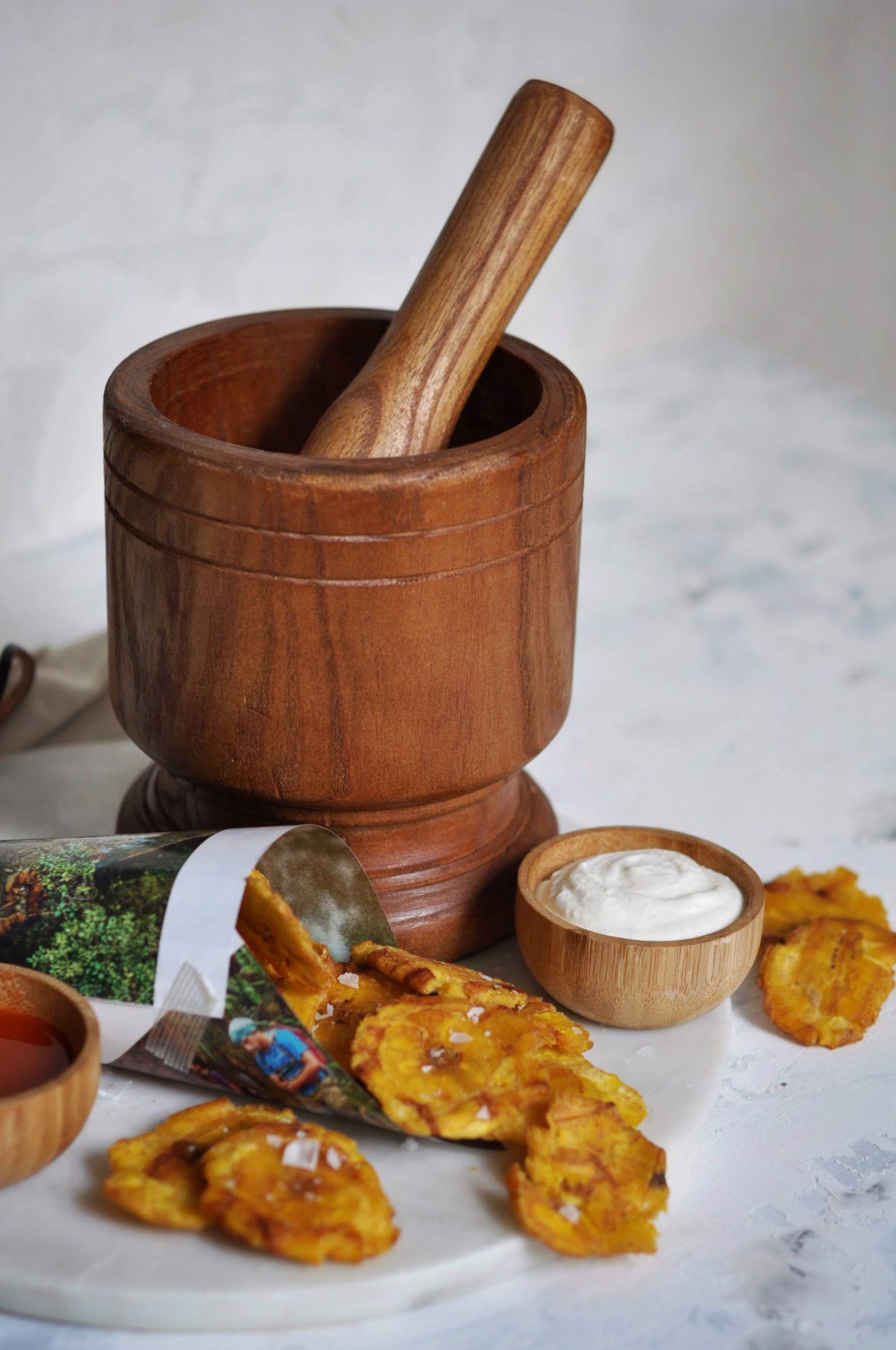 Imusa Usa Lis-009 5'' Wide Wood Jumbo Mortar & Pestle
