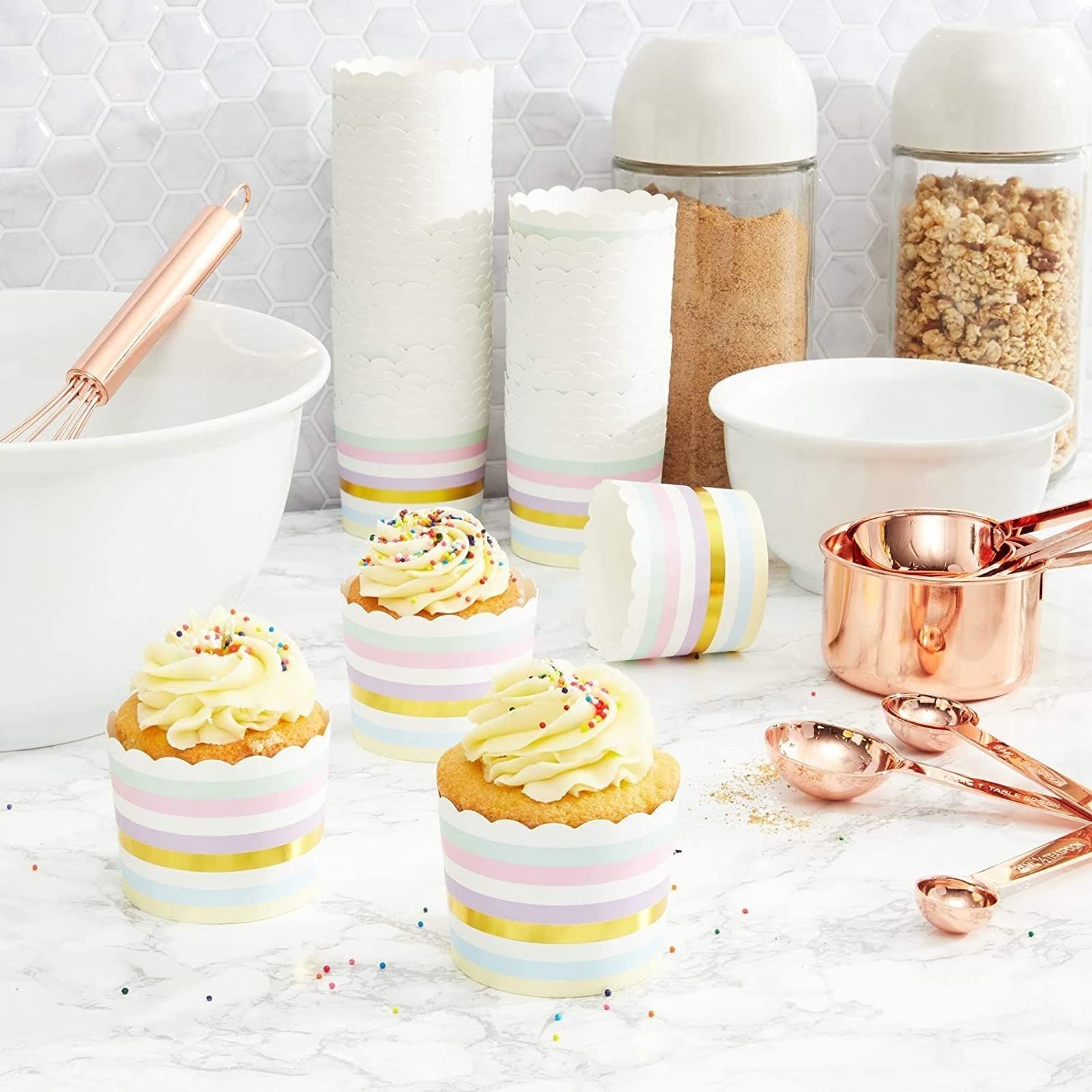 Sparkle and Bash 50-Pack Pastel Cupcake Liners - Large Baking Cups for Birthdays, Assorted Colors, Model LJ-GUNLN-091019-04-1