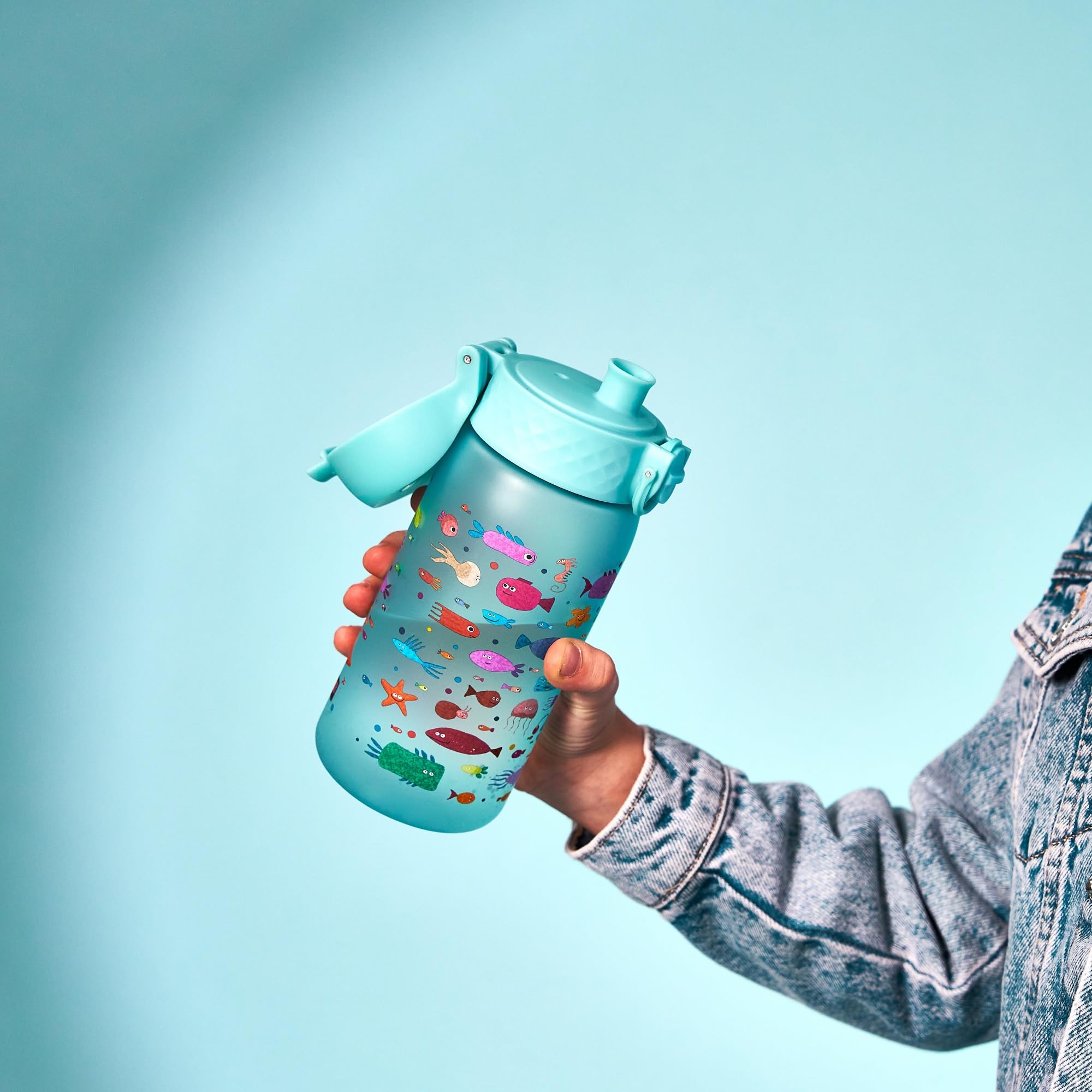 Ion8 Kid's One Touch 2.0 On-The-Go Printed Water Bottle - Leakproof and BPA-Free Water Bottle - Fits Car Cup Holders and Kid's Backpacks 12 oz / 350 ml - Fish