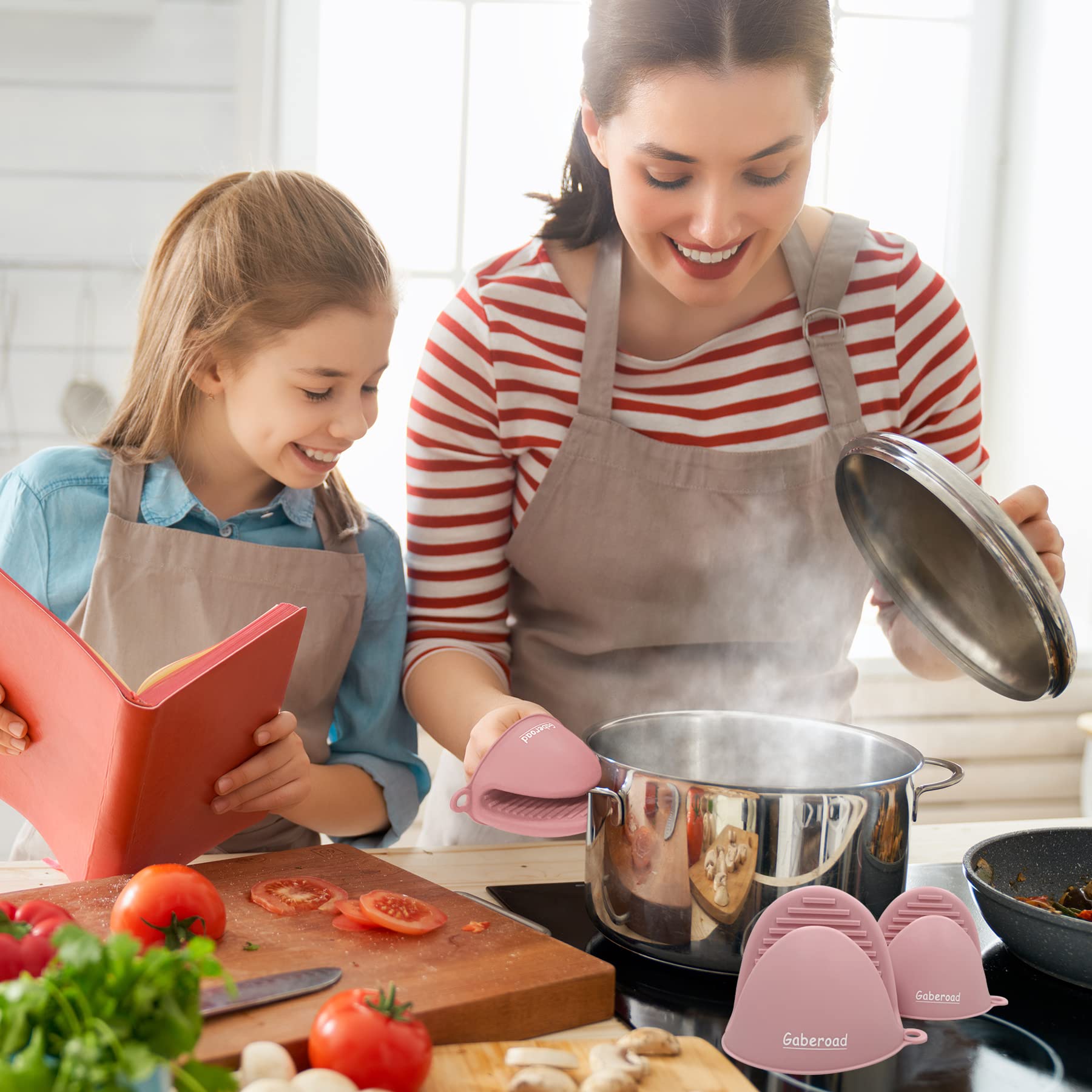Gaberoad Thickened Mini Silicone Oven Mitts Heat Resistant As Hot Pot Holder, Baking Holder, Rubber Oven Gloves, Finger Pinch Gr