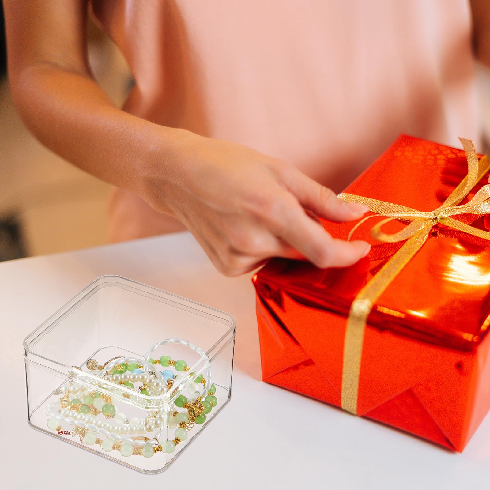 Blulu 8 Pieces Clear Acrylic Plastic Jewelry Box Mini Storage Box Mini Cube Containers with Lids for Candy and Tiny Jewelry(3.94