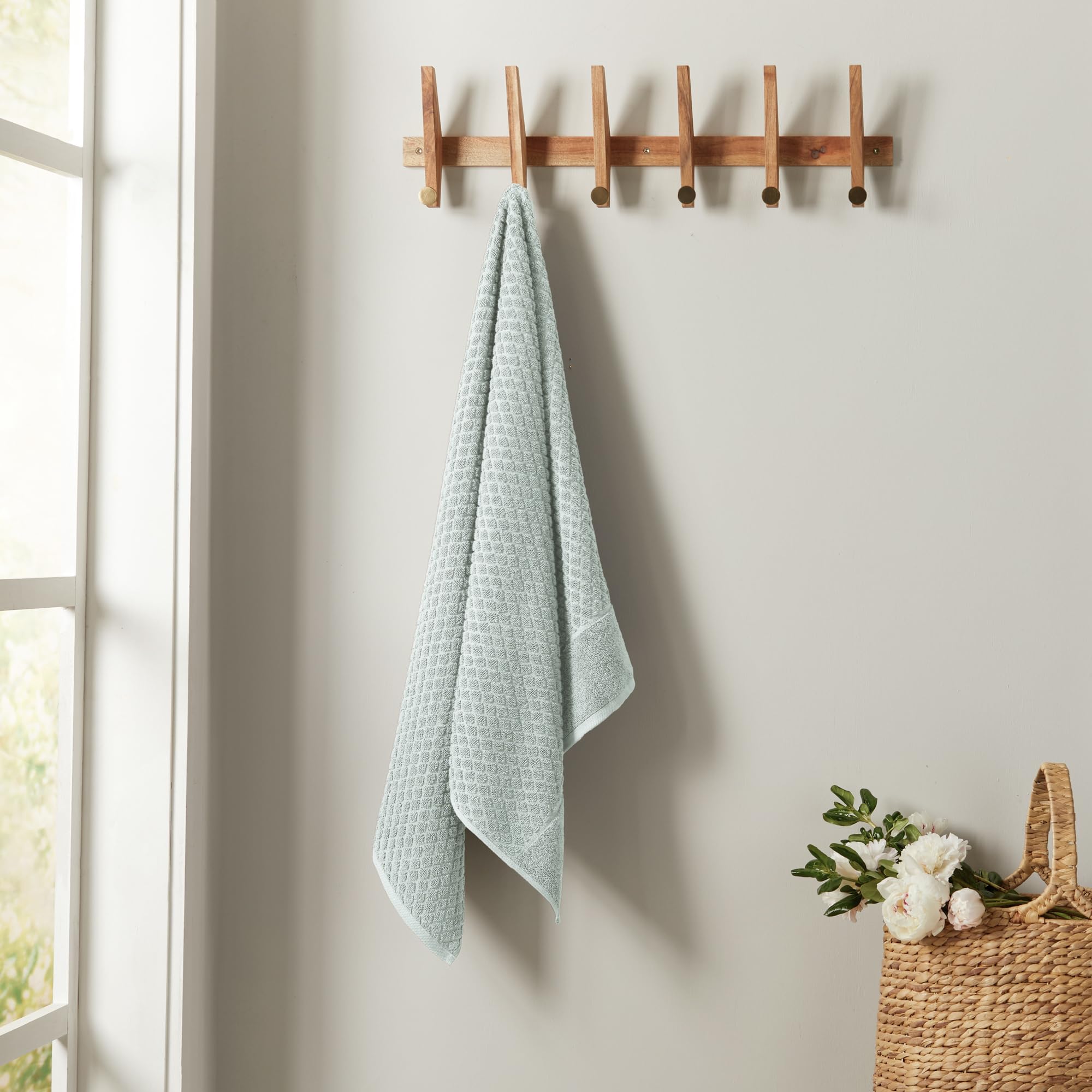 Great Bay Home 100% Cotton Blue Bath Towel Set | 4 Soft Bath Towels (30 x 52 inches) | Highly Absorbent  Quick Dry Bath Towels | Grayson Collection (Set of 4  Diamond Pastel Blue)