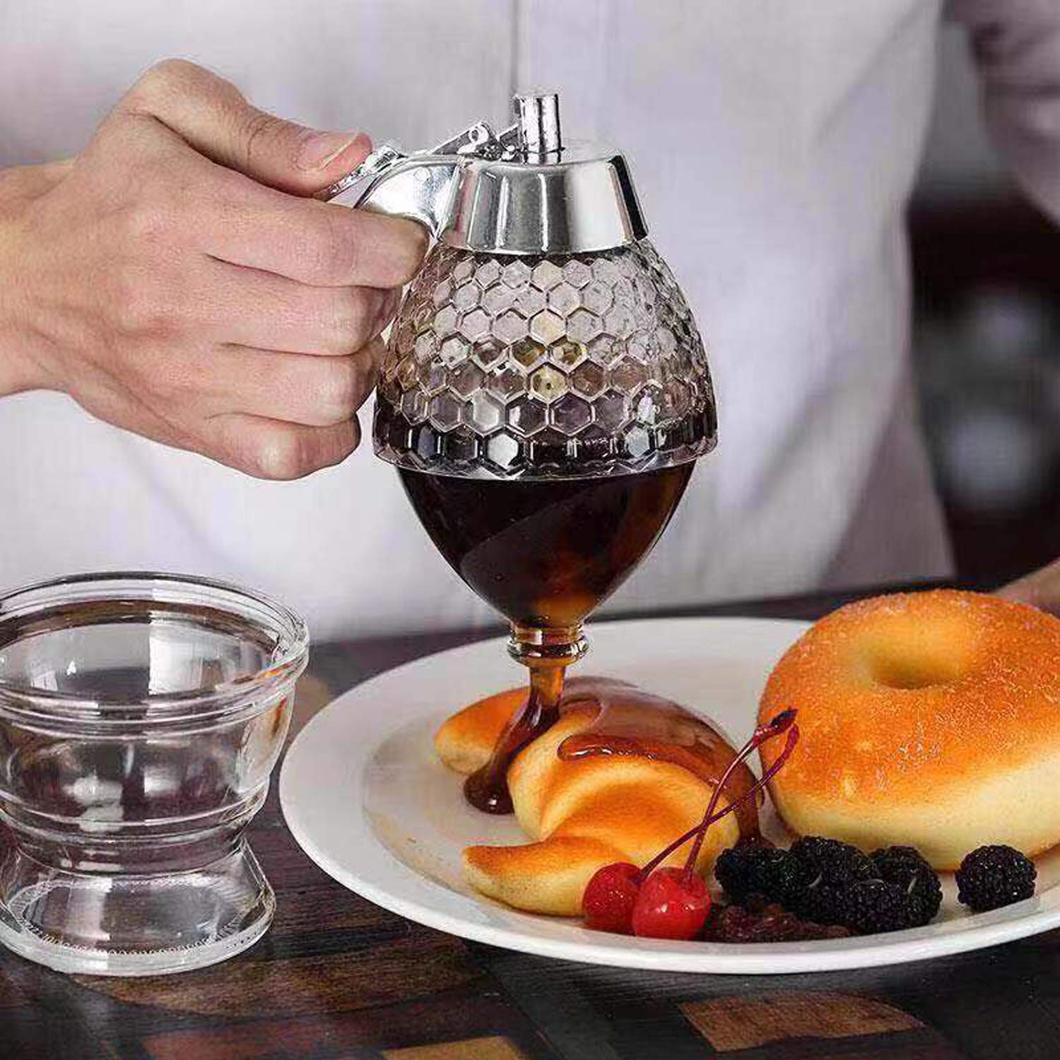 Squeeze Honey Dispenser,Plastic No Drip Maple Syrup Dispenser,Juice Jar Container Bee Drip Dispenser, Honey Pot With Stand,200Ml