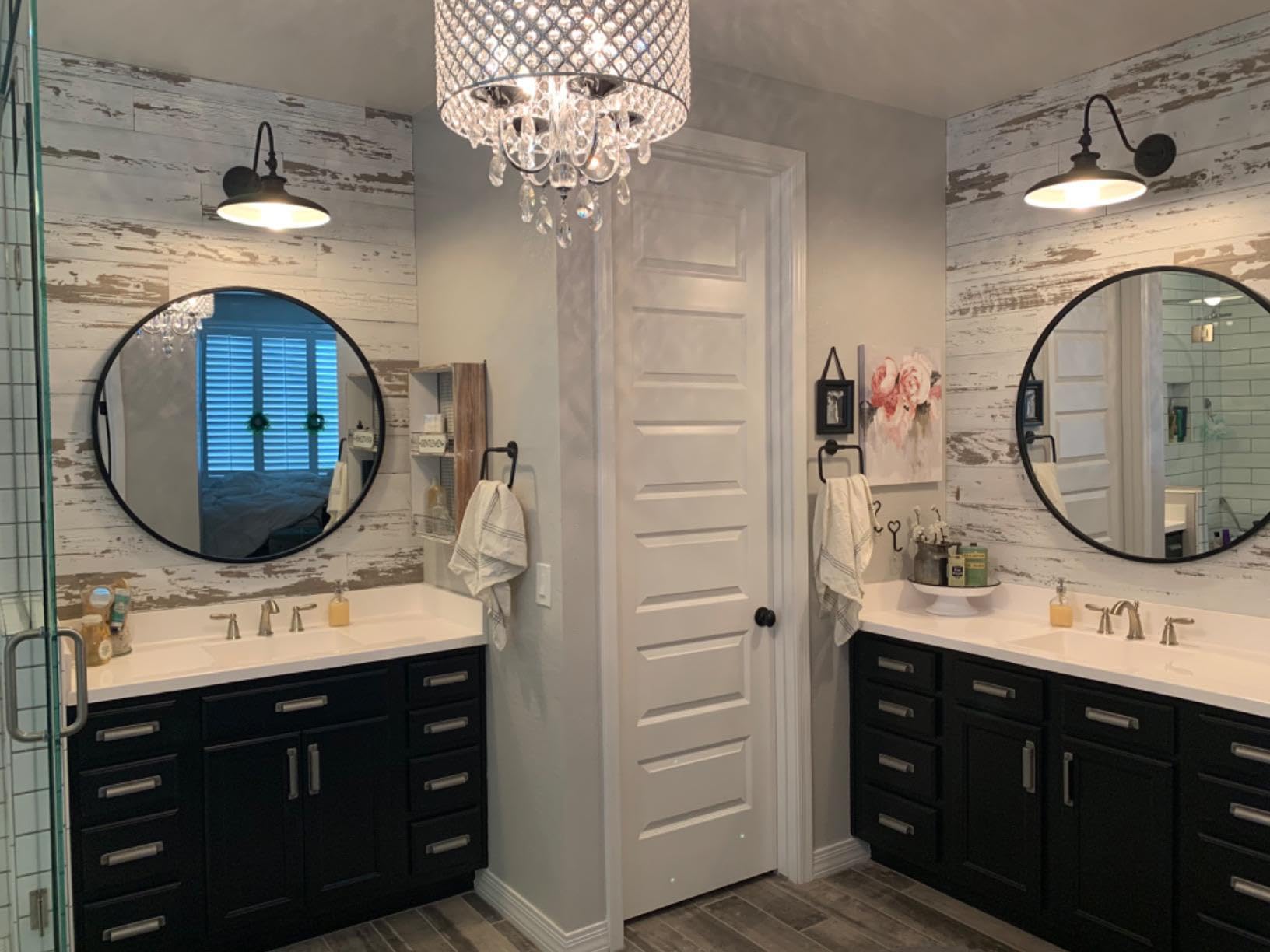 Buvleot Black Towel Ring, Bathroom Towel Holder, Modern Hotel Style Hand Towel Rack Wall Mounted, Matte Black, Brass,077050-Mb L