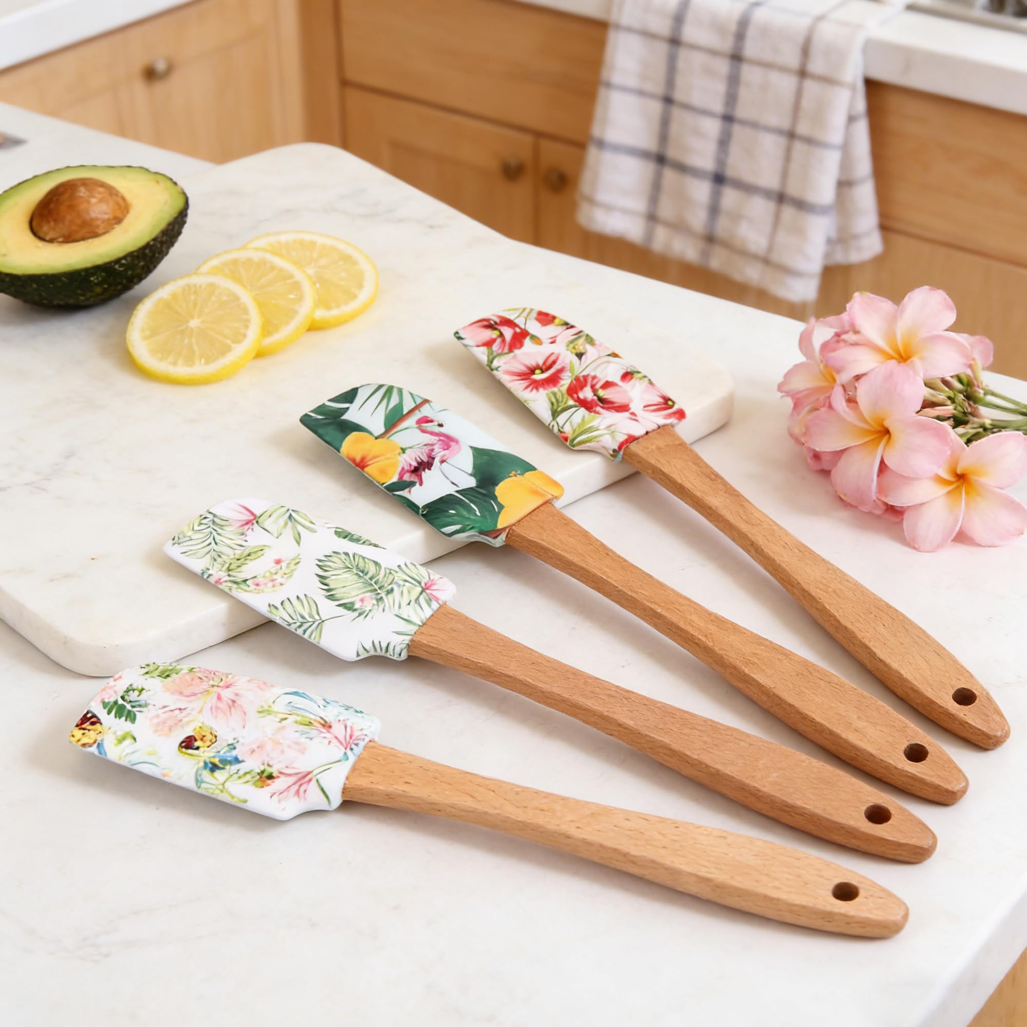 Silicone Cooking Spatula Set with Wooden Handles: Ideal for daily cake & dessert baking, perfect as holiday gifts or surprise fa