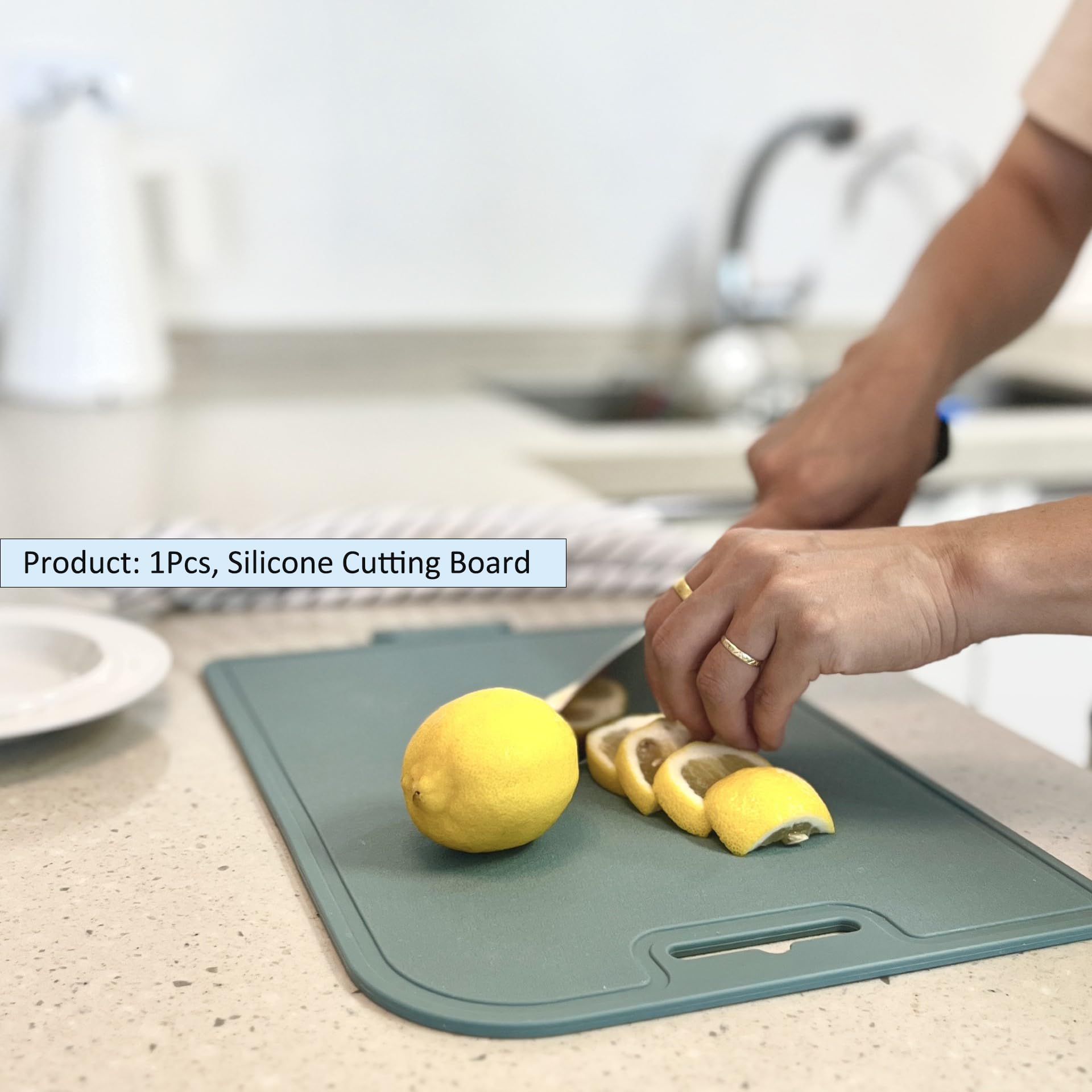cozymomdeco Korean Made Thick Silicone Double-Sided Usable Cutting Board 14.3 x 9.7 Foldable Design Drip Groove Grip Handle Dish
