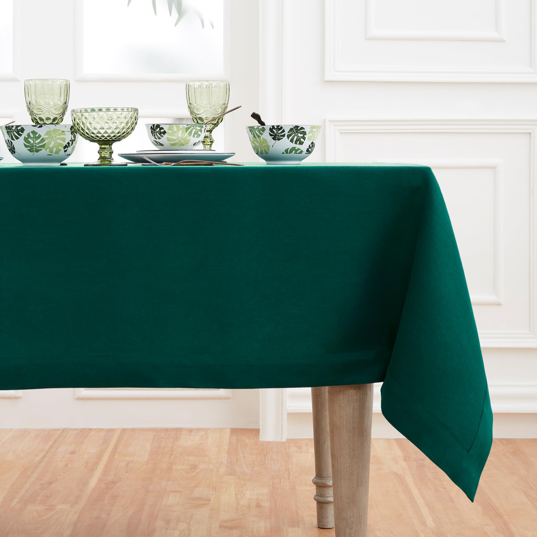 Solino Home Rainforest Green Linen Tablecloth 108'' L X 60'' W Inch - Fete, 100% Pure Linen Table Cloth For Rectangle Tables - M