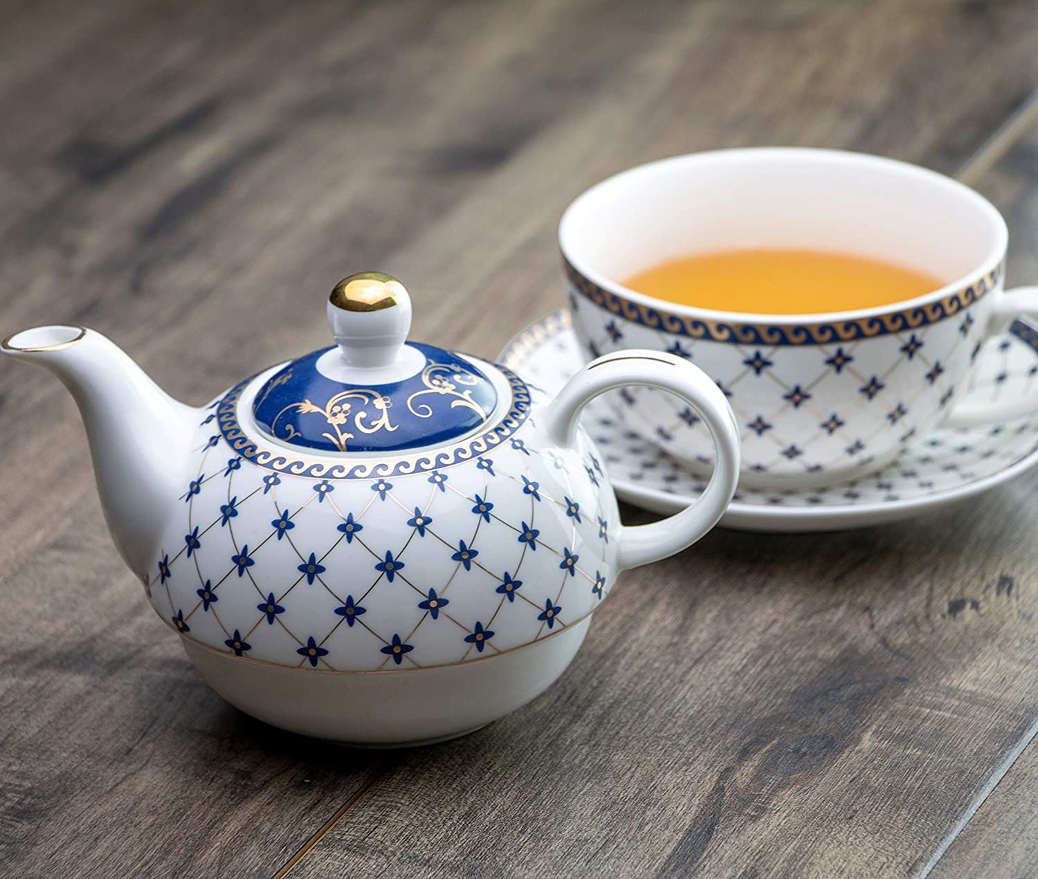 Grace Teaware Porcelain 4-Piece Tea For One (Trellis Blue Gold)