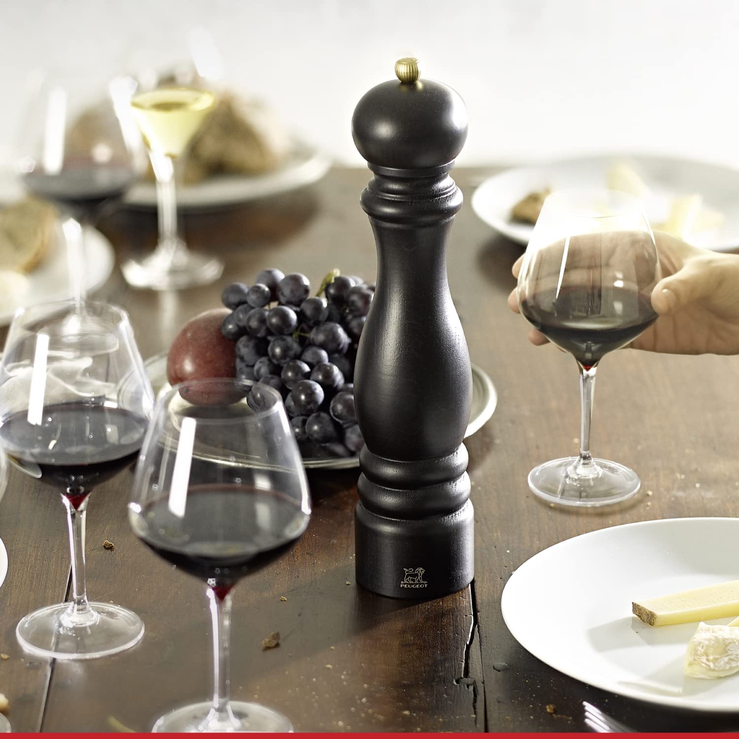 Peugeot 2/870418/1 Duo Paris Classic 7-Inch Pepper & Salt Mill, Chocolate With Gift Box (Pepper)