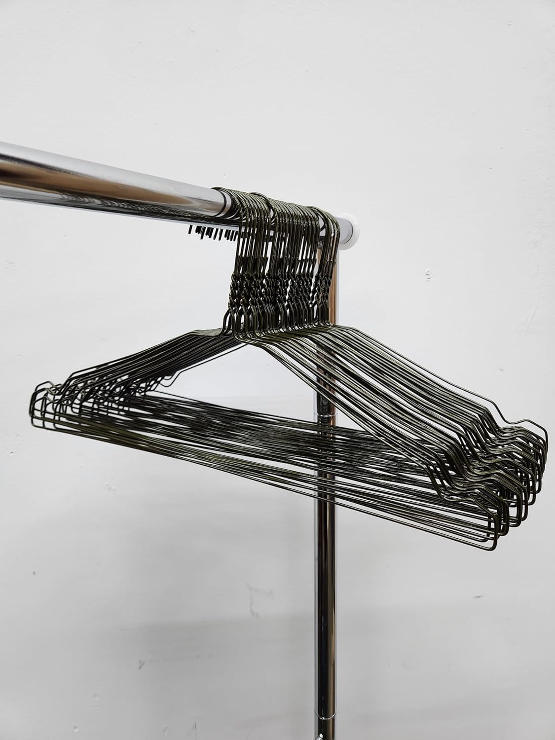 Wire Hangers, Standard Clothes Hangers (100, Notched)