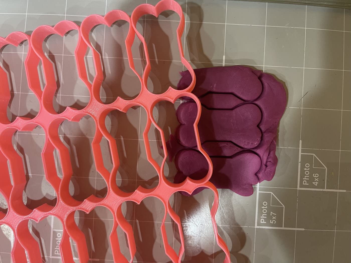 Dog Bone Multicutter (2''X28 Bones)