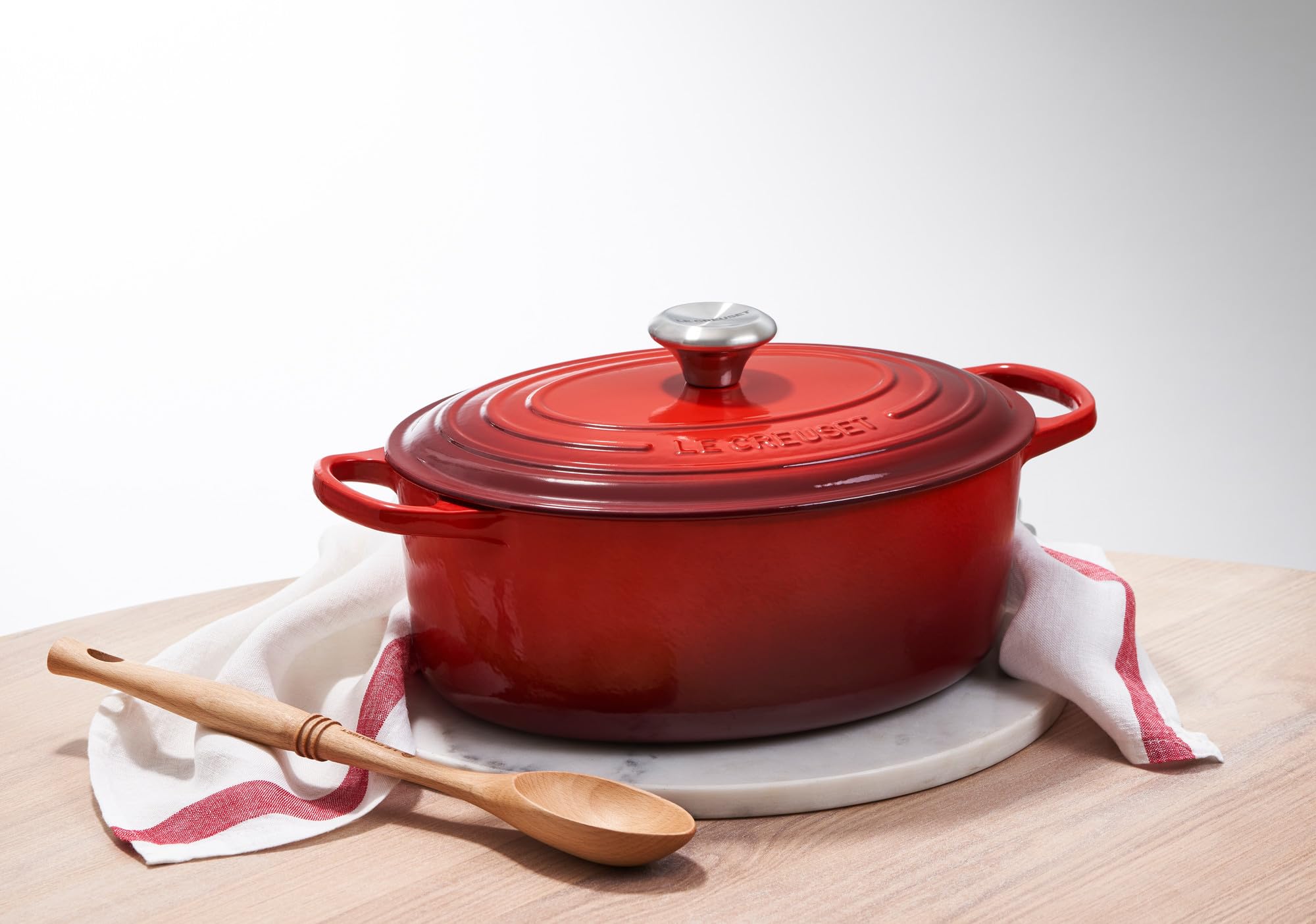 Le Creuset Enameled Cast Iron Signature Oval Dutch Oven, 6.75 Qt., Marseille