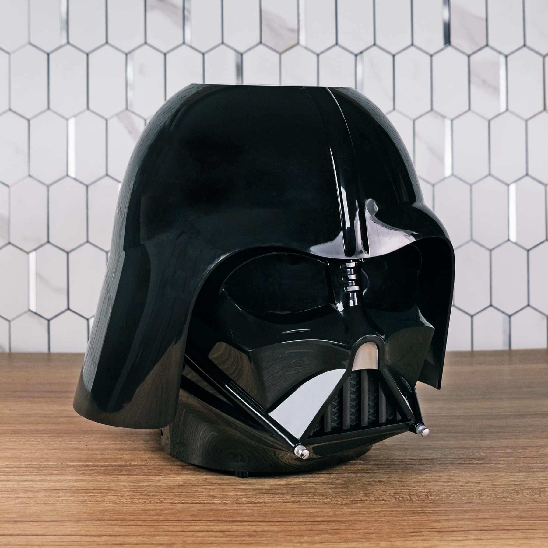 Uncanny Brands Darth Vader Helmet Popcorn Maker- Star Wars Kitchen Appliance