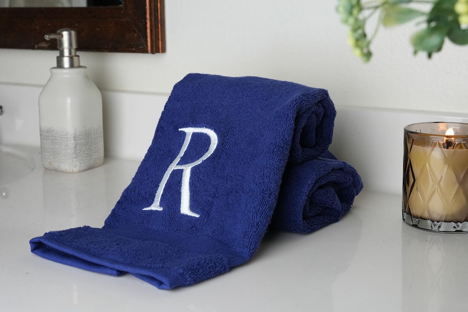 White And Navy Monogrammed Hand Towel - Monogram Initial Hotel Quality Decorative Embroidered Luxury Towel For Powder Room, Spa