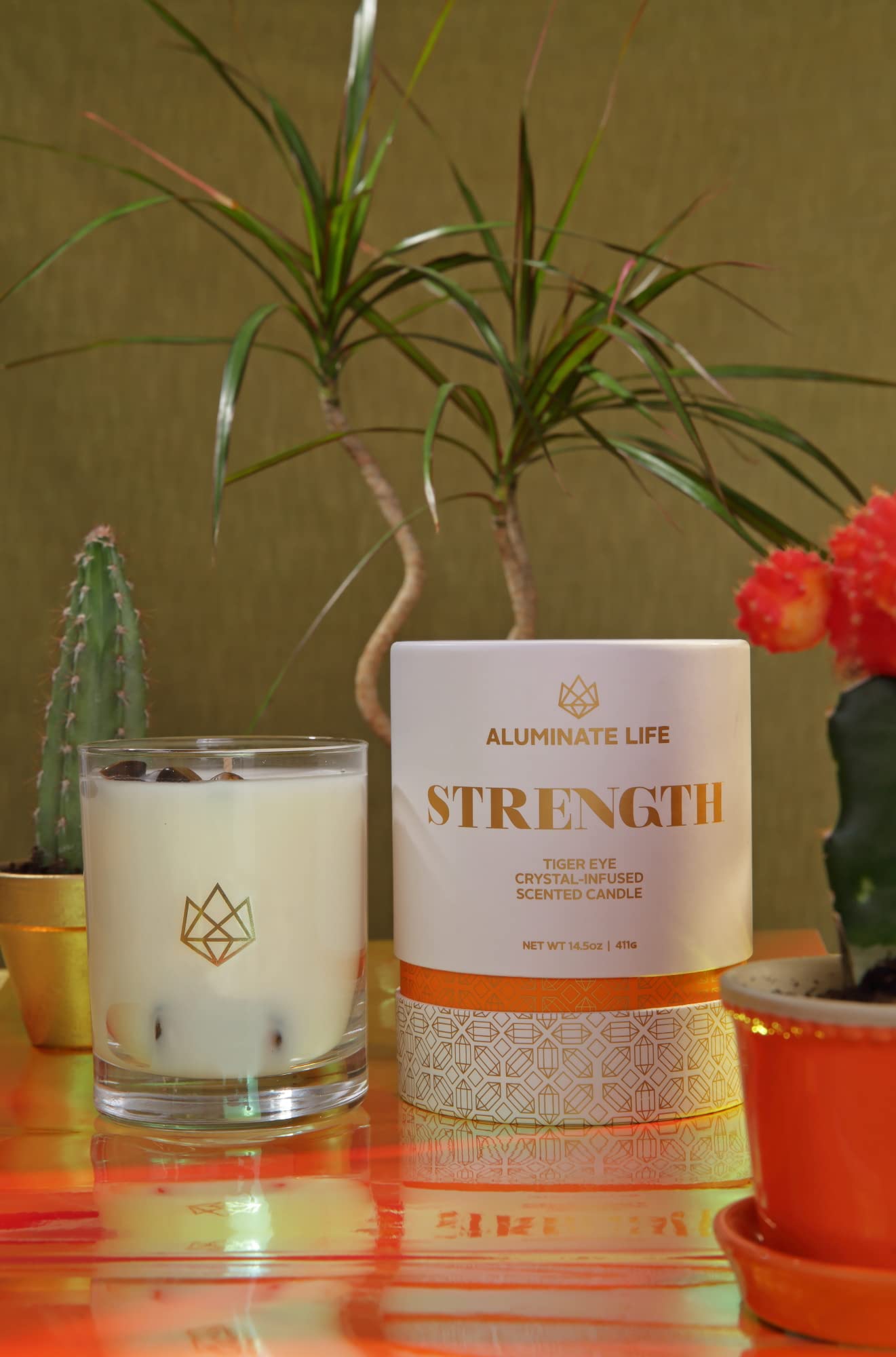 Aluminate Life Luxury Glass Jar Candle, 14.5 OZ, Strength - Tiger Eye Crystal Infused - Scents of Cedarwood, Amber, & Sage - Pow
