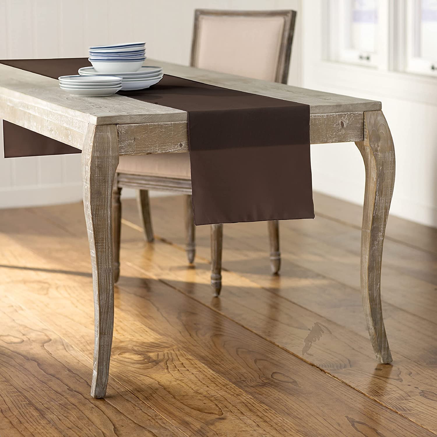LA Linen Polyester Poplin Table Runner 14  by 108-Inch  Brown